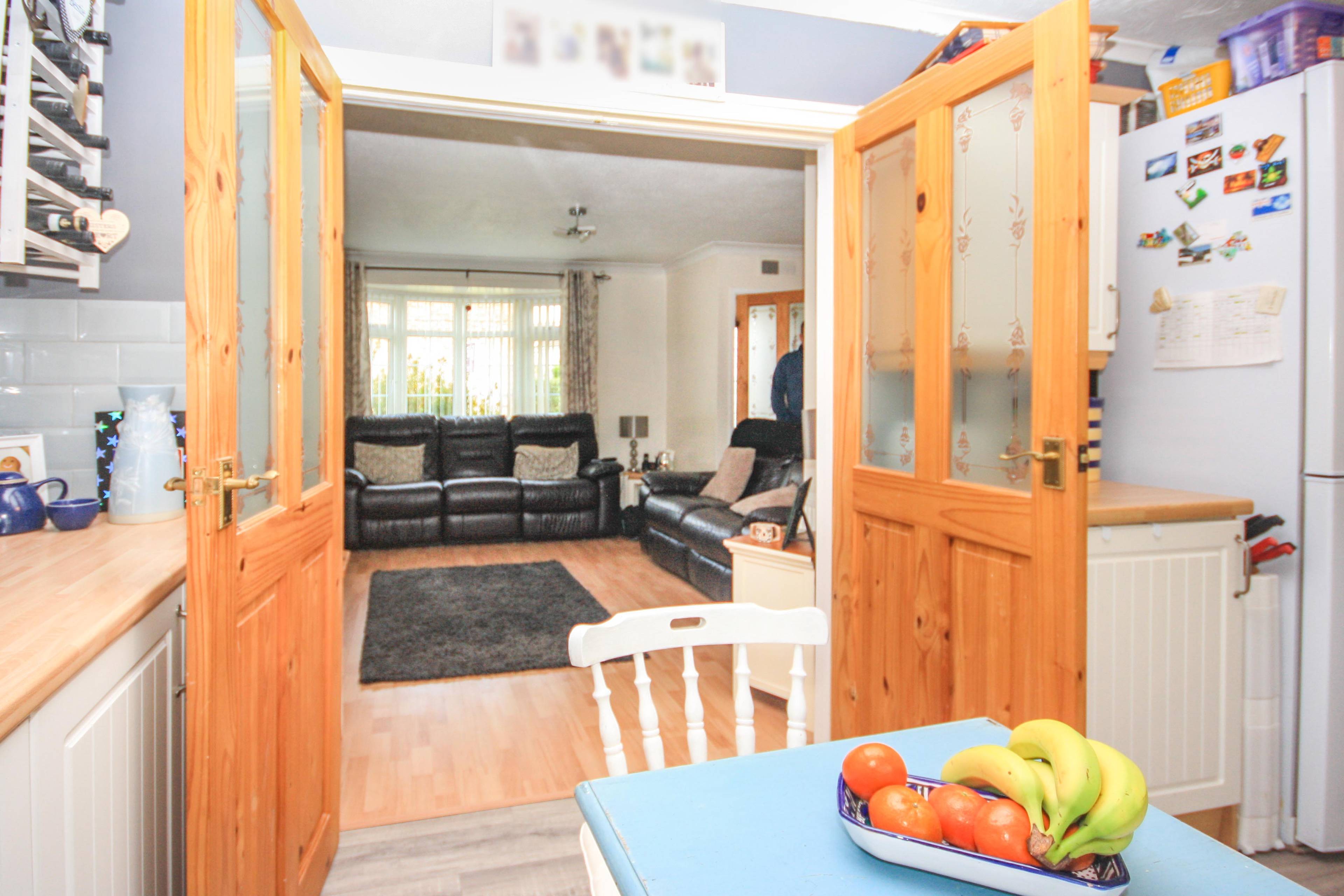 Lounge / Kitchen