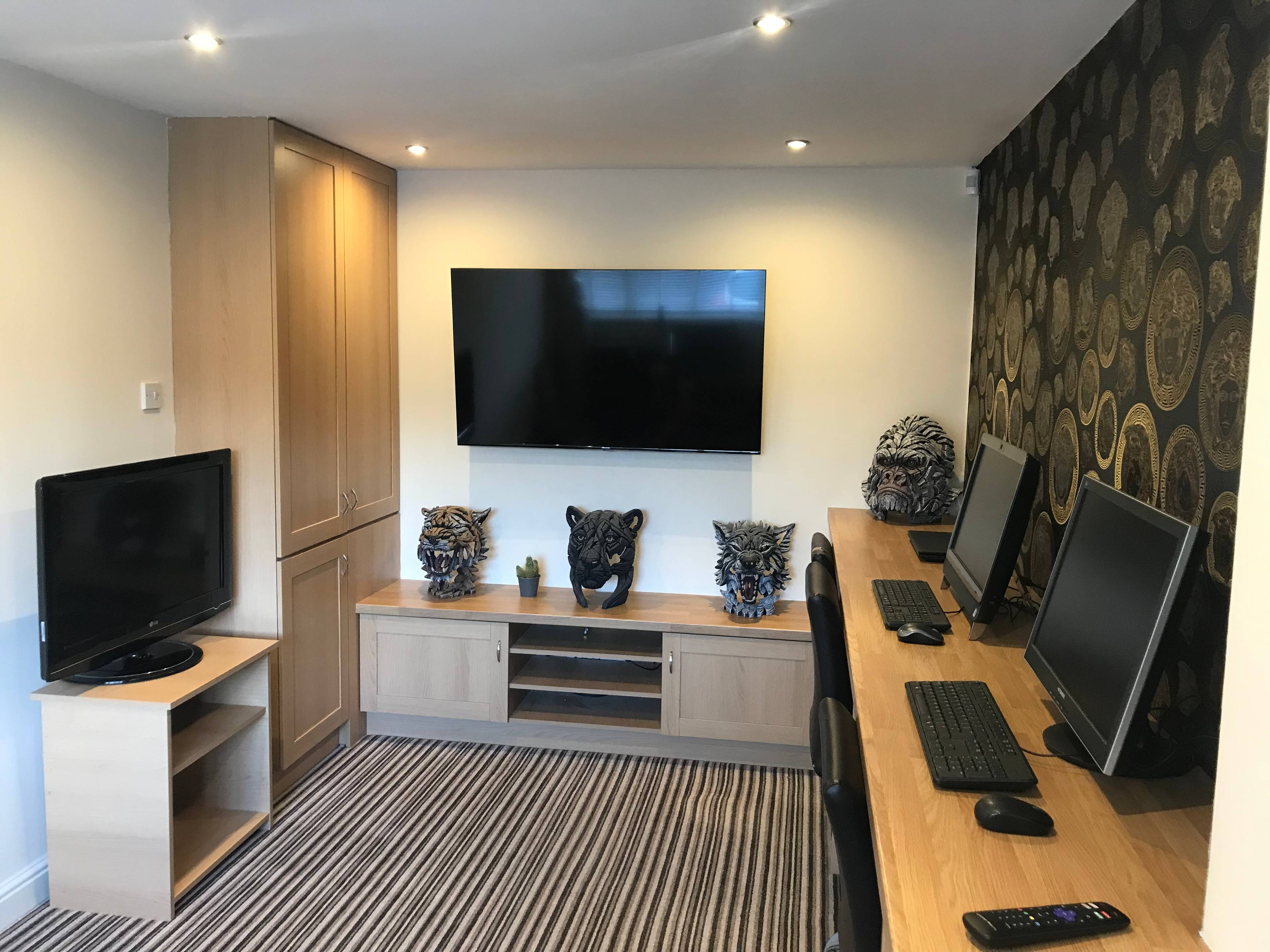 Snug / Office