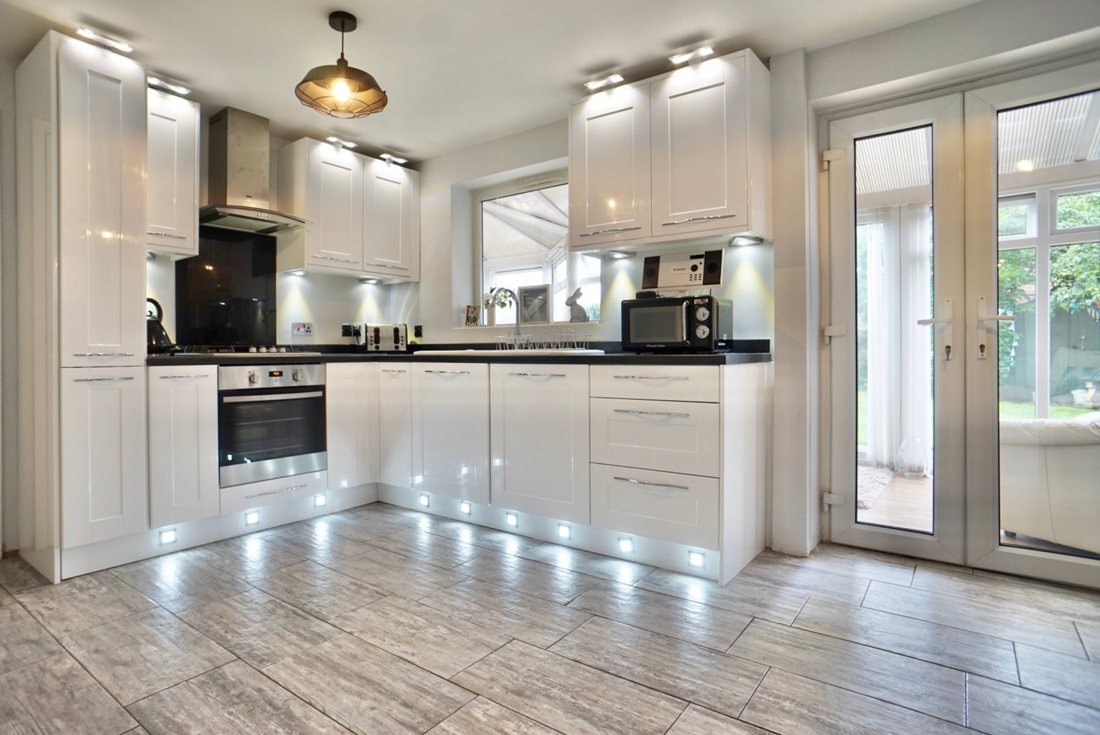 Kitchen/Breakfast