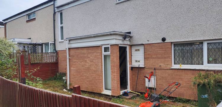 3 bedroom semi-detached house