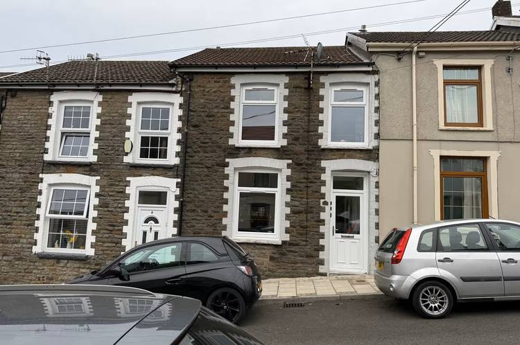 3 bedroom terraced house