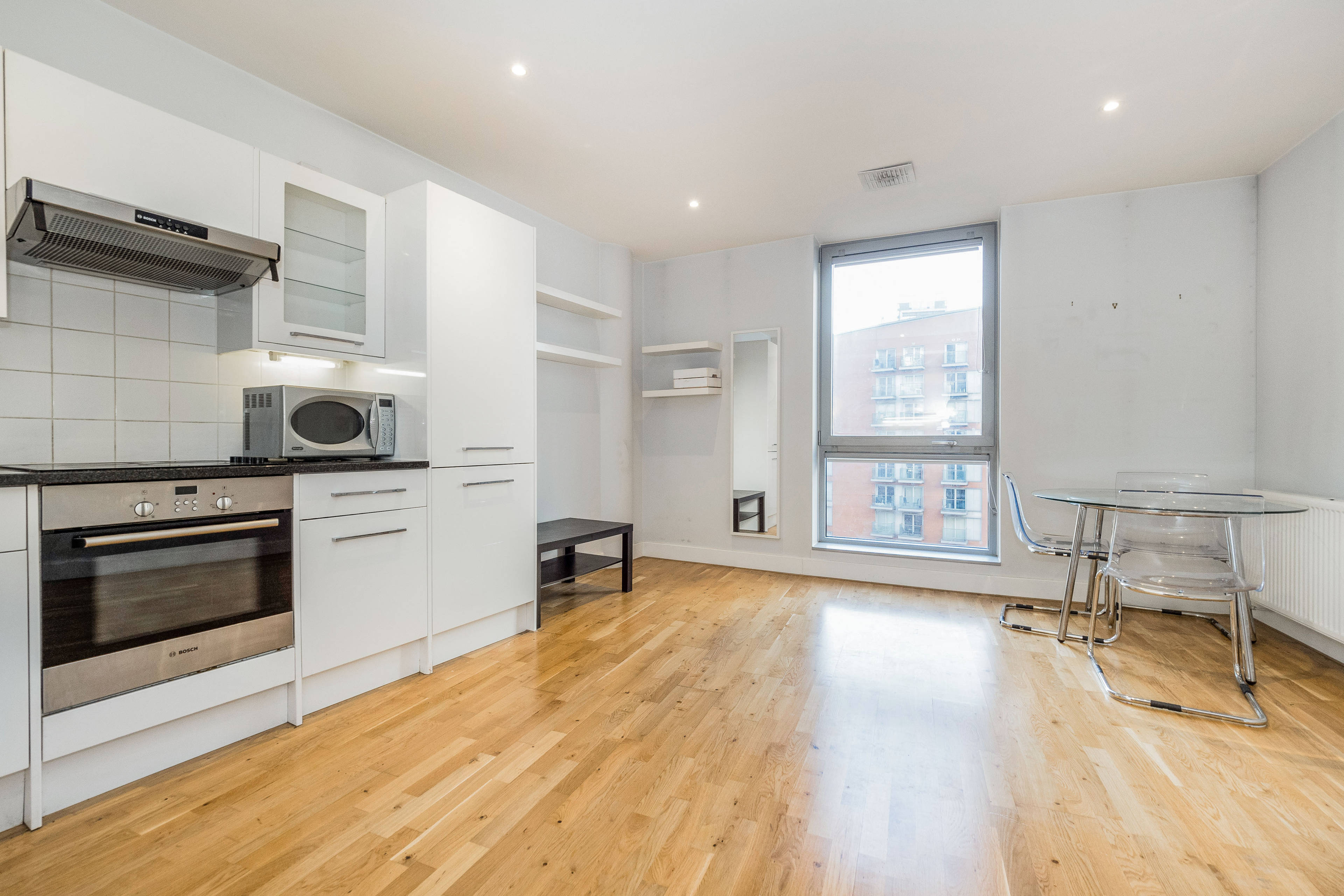 Lounge / Kitchen