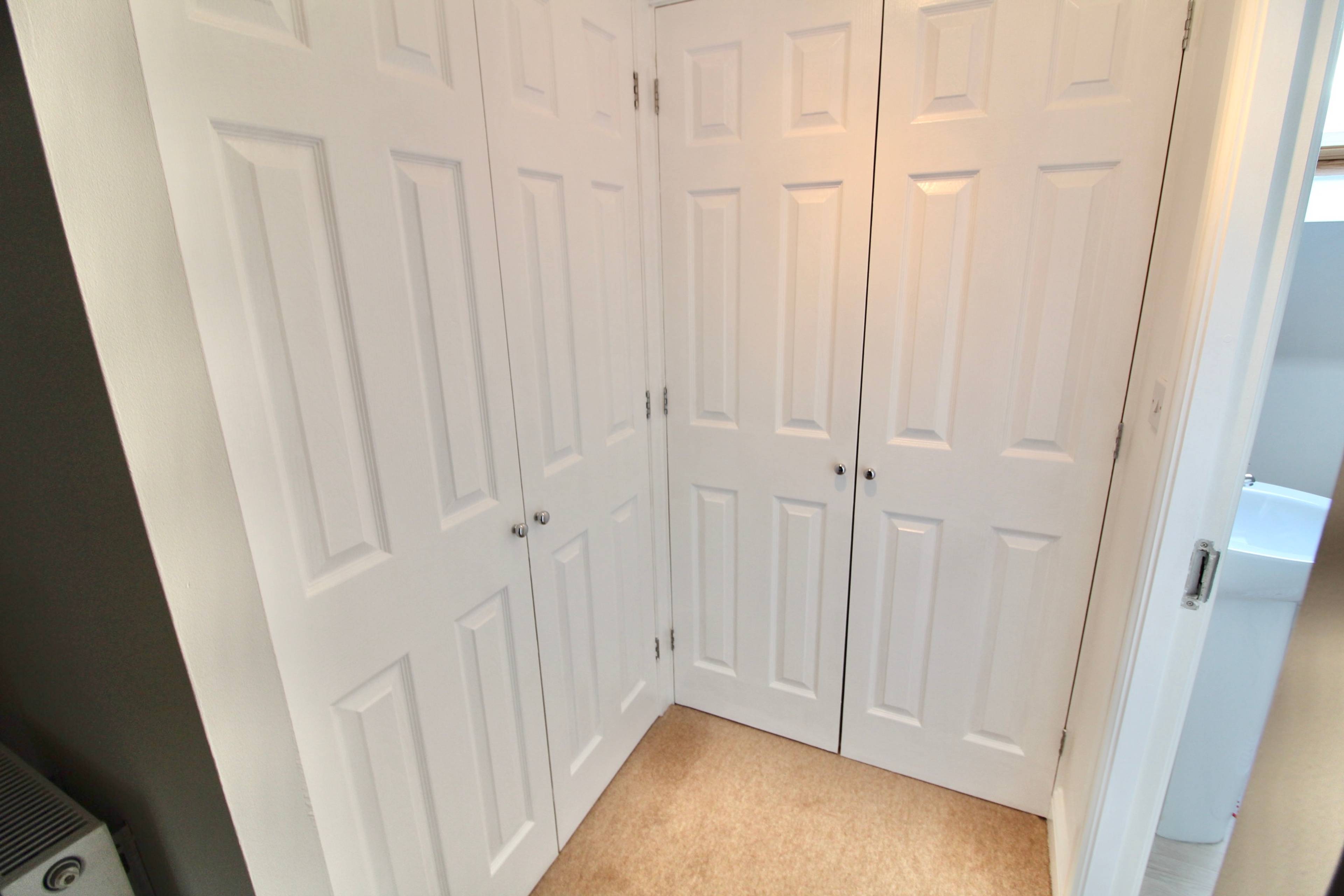 Walk-in Wardrobe