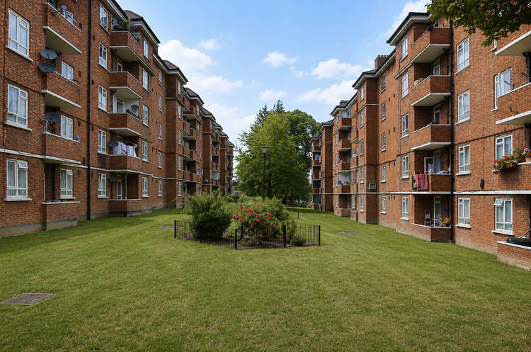 4 bedroom flat