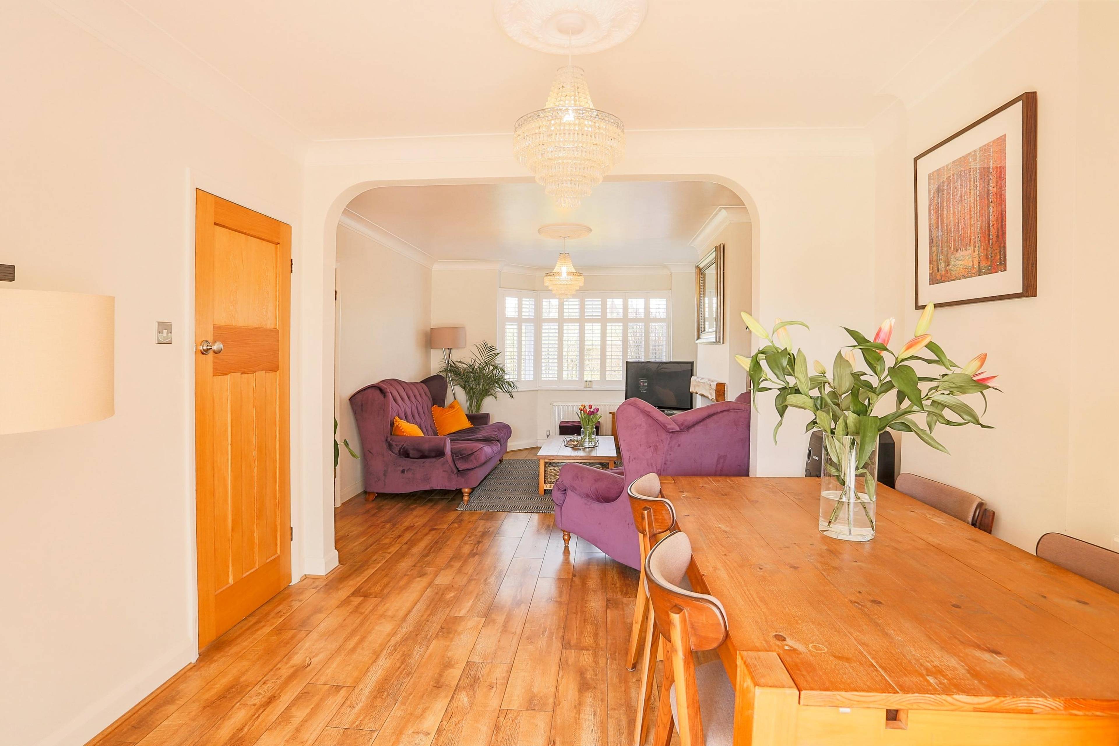 Lounge/Dining Room