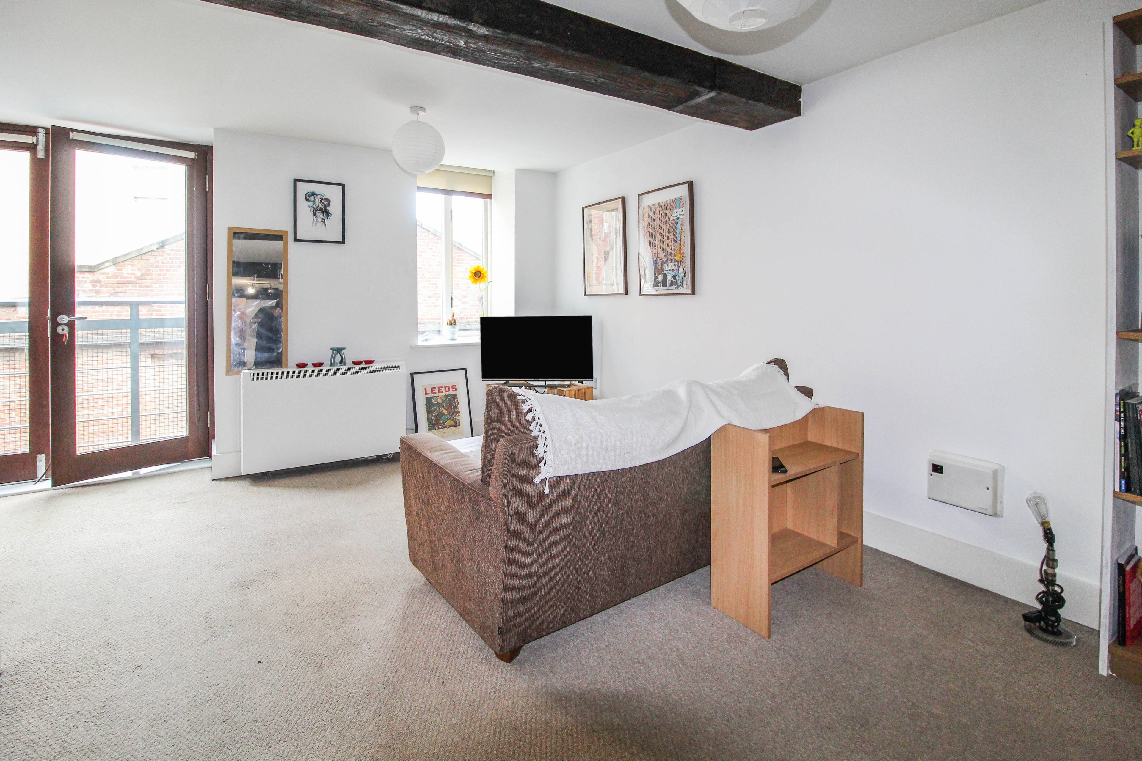 Lounge / Kitchen
