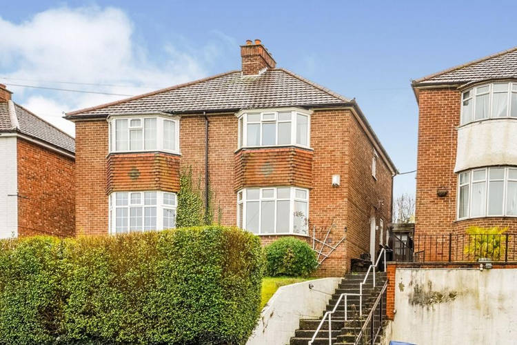 3 bedroom semi-detached house