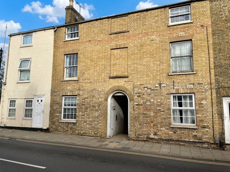 2 bedroom flat