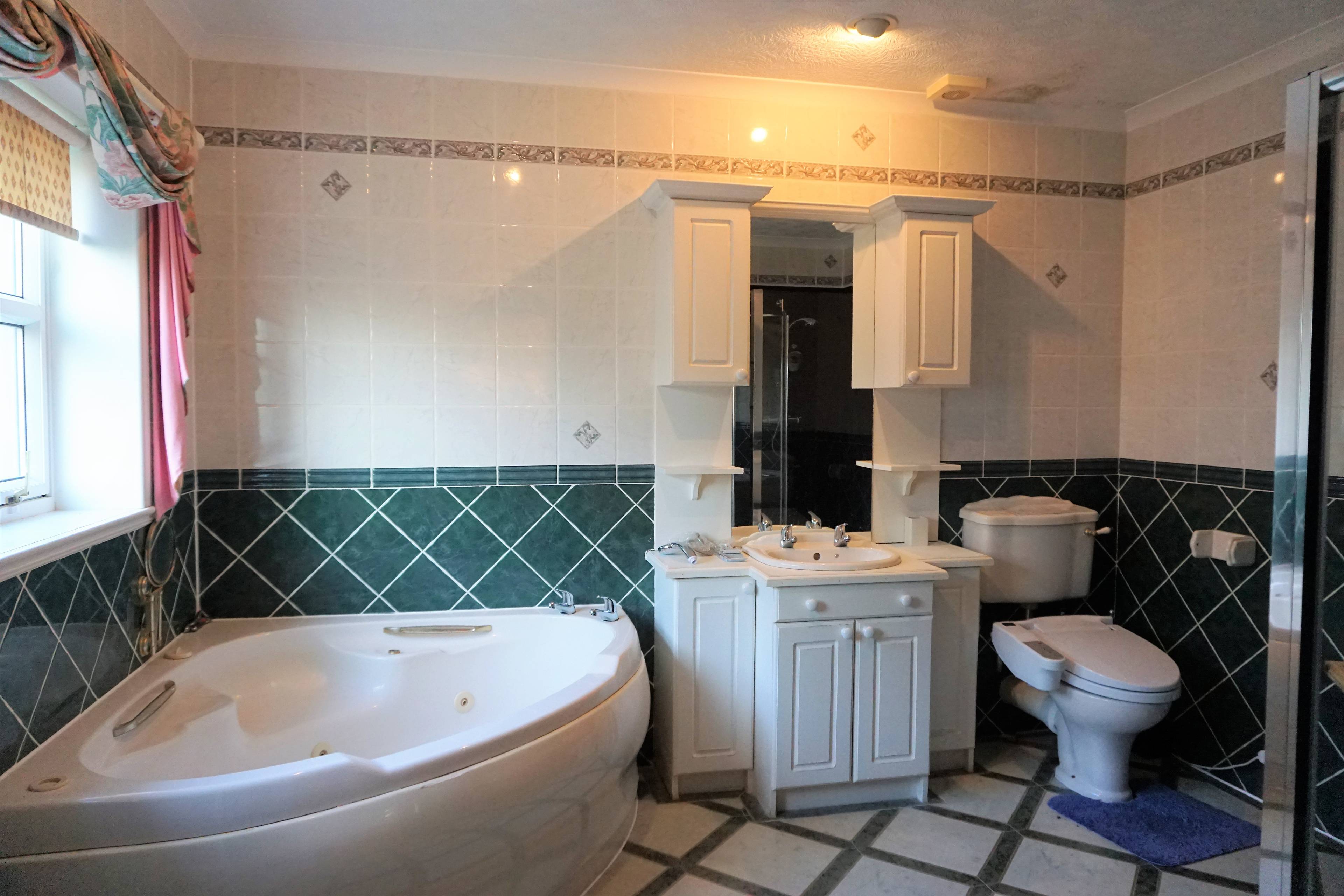 Master En-suite