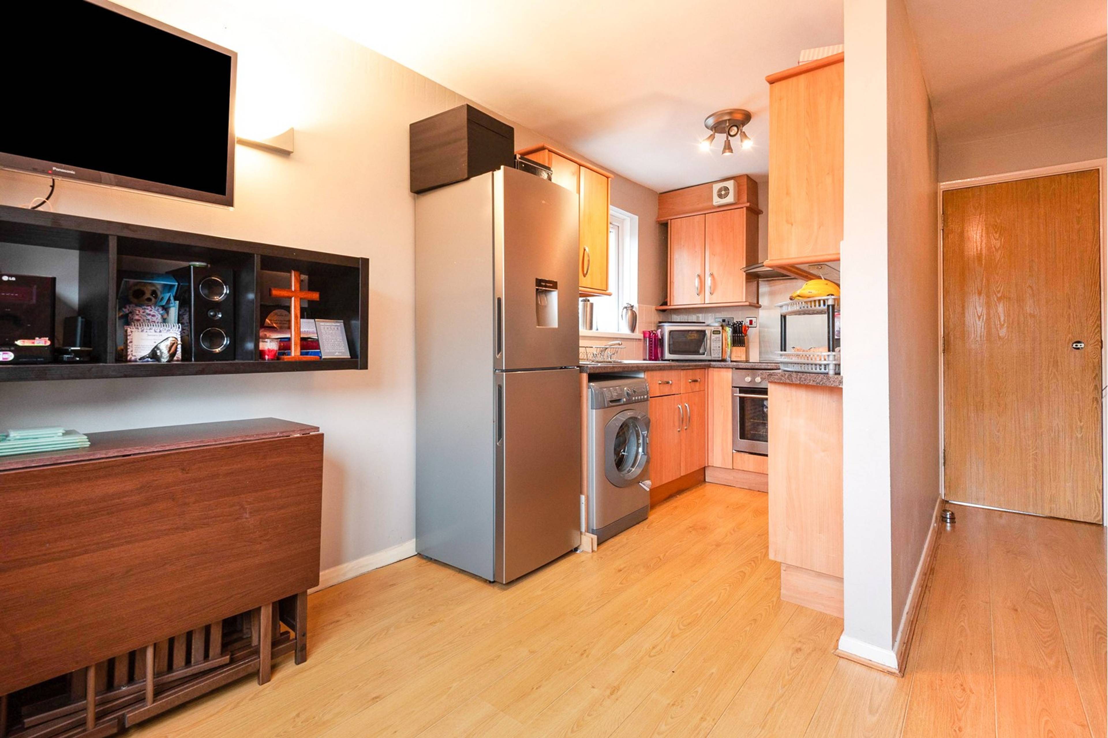 Lounge / Kitchen