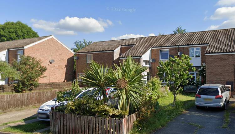 2 bedroom terraced house