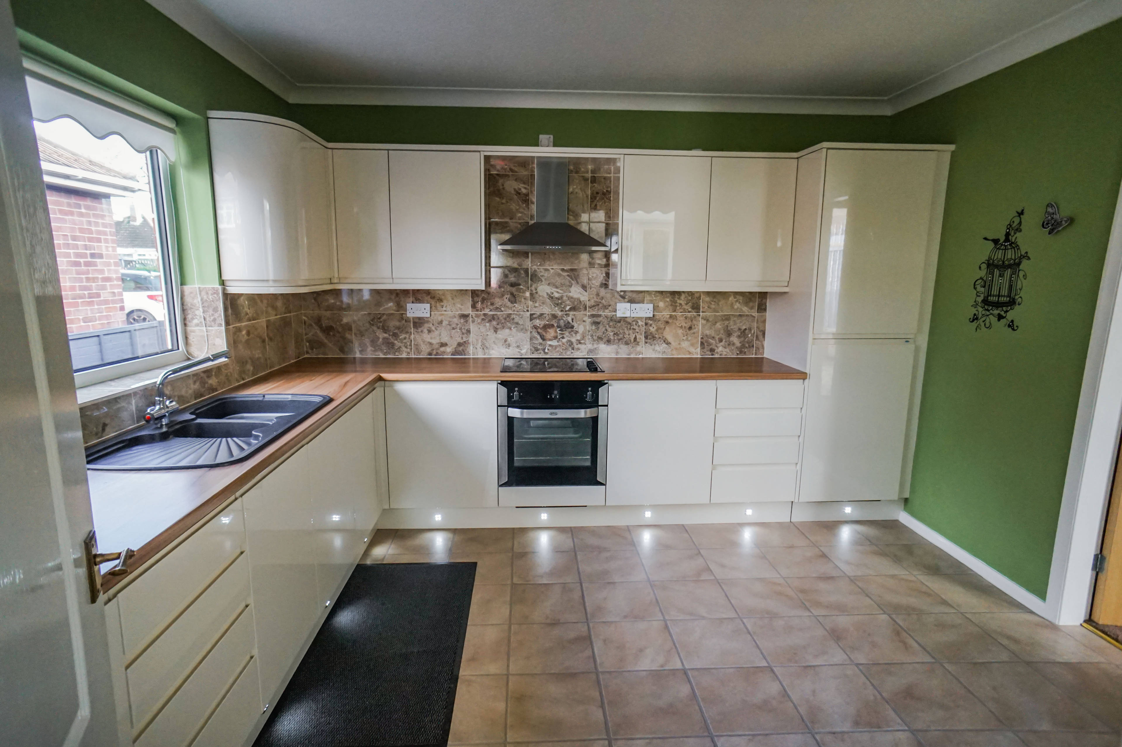 Kitchen/Breakfast
