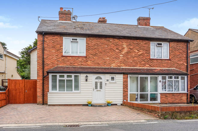 3 bedroom semi-detached house for sale in Kelvedon Road, Witham, CM8 3LZ
