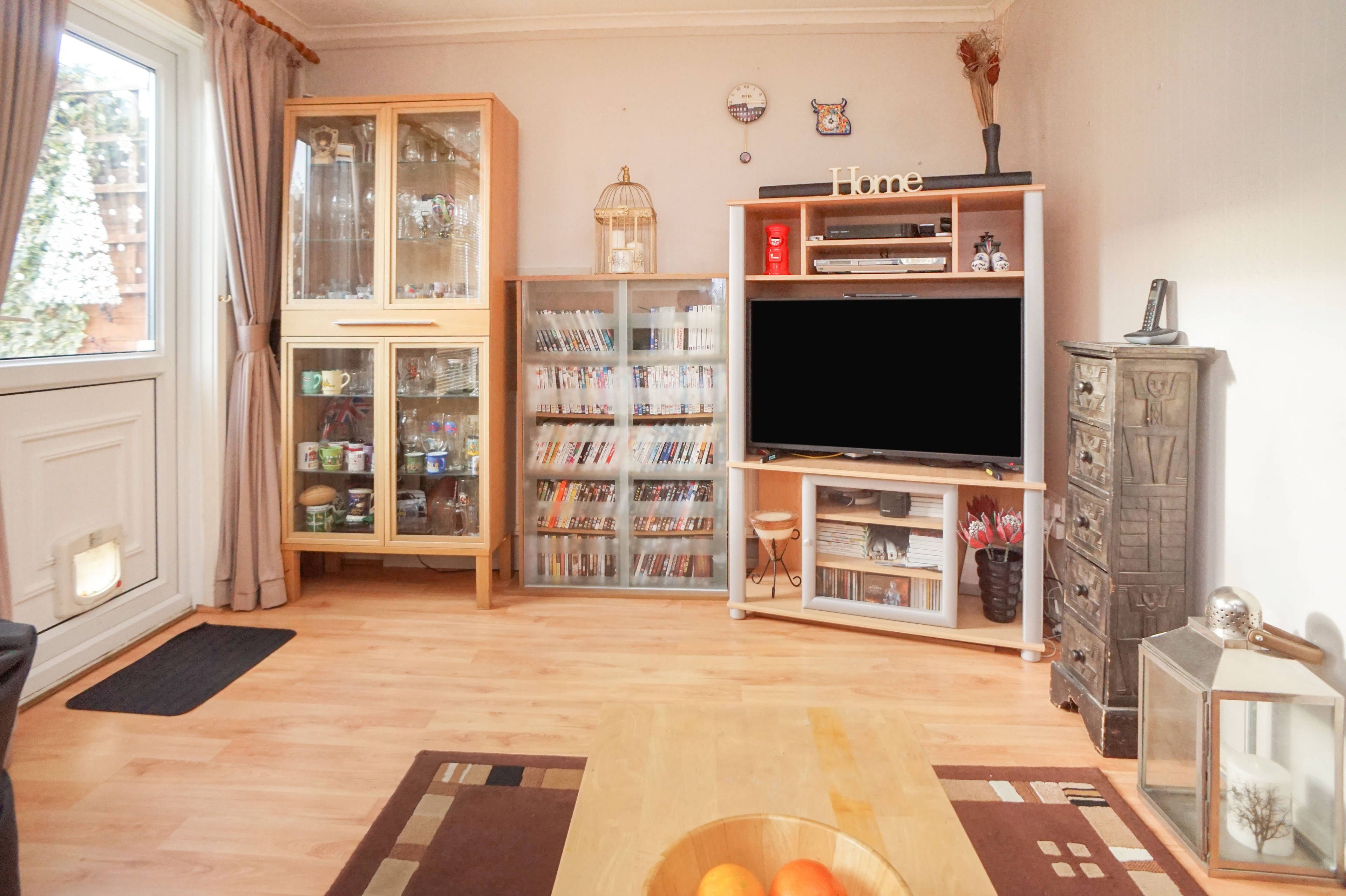 Lounge/Dining Room
