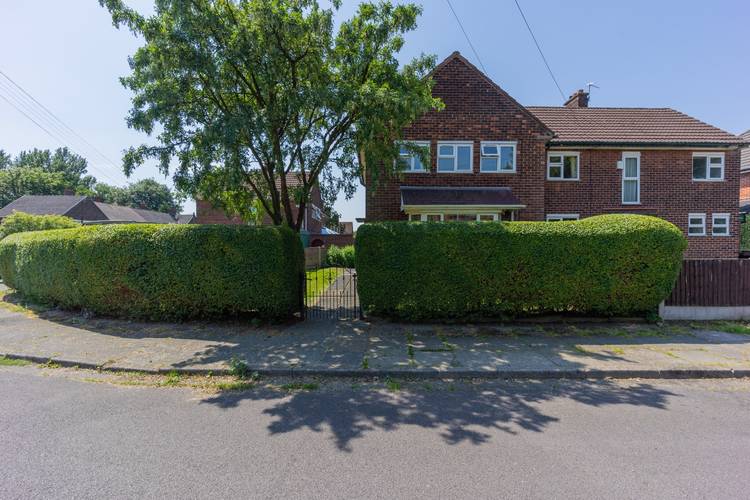 3 bedroom semi-detached house