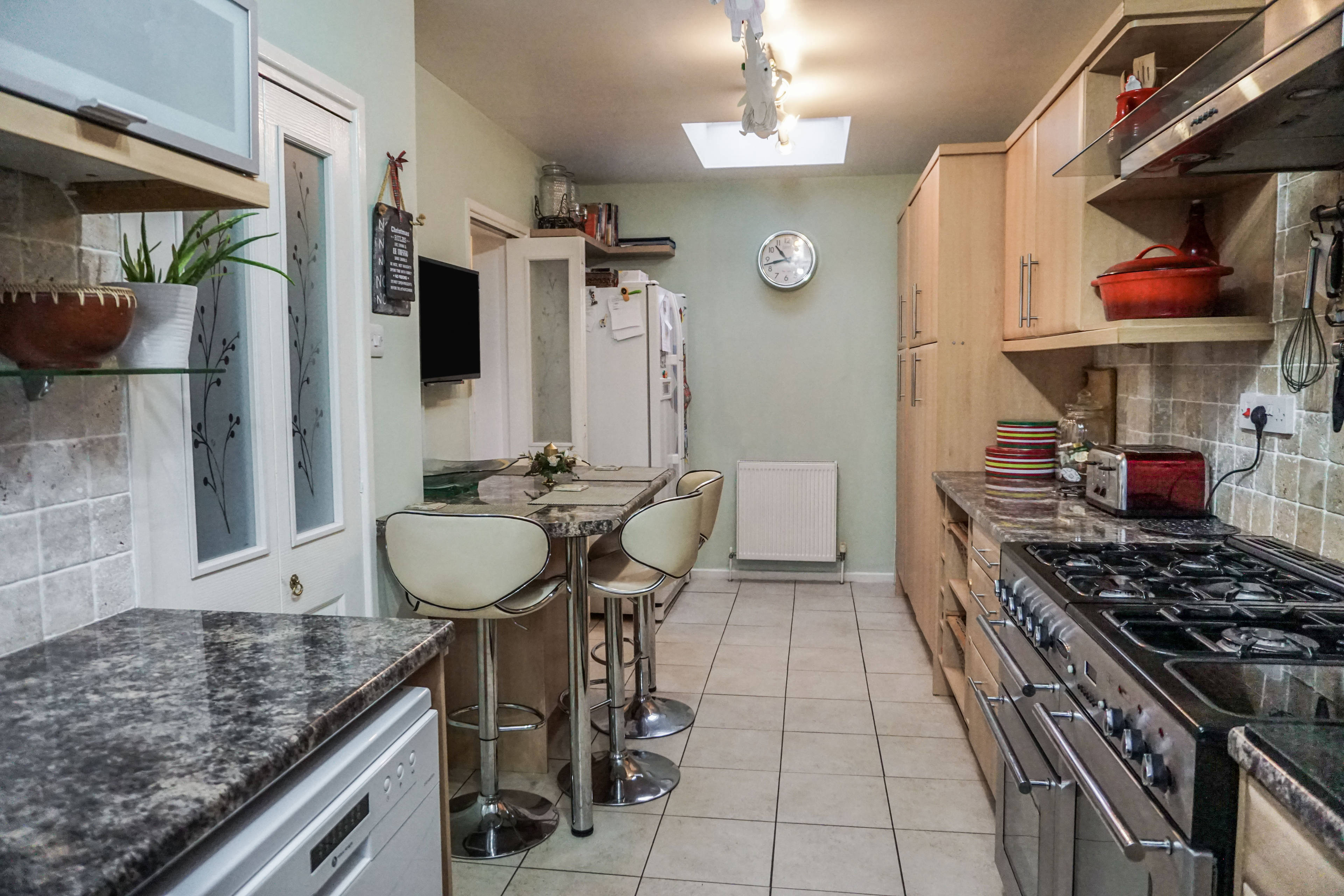 Kitchen/Breakfast