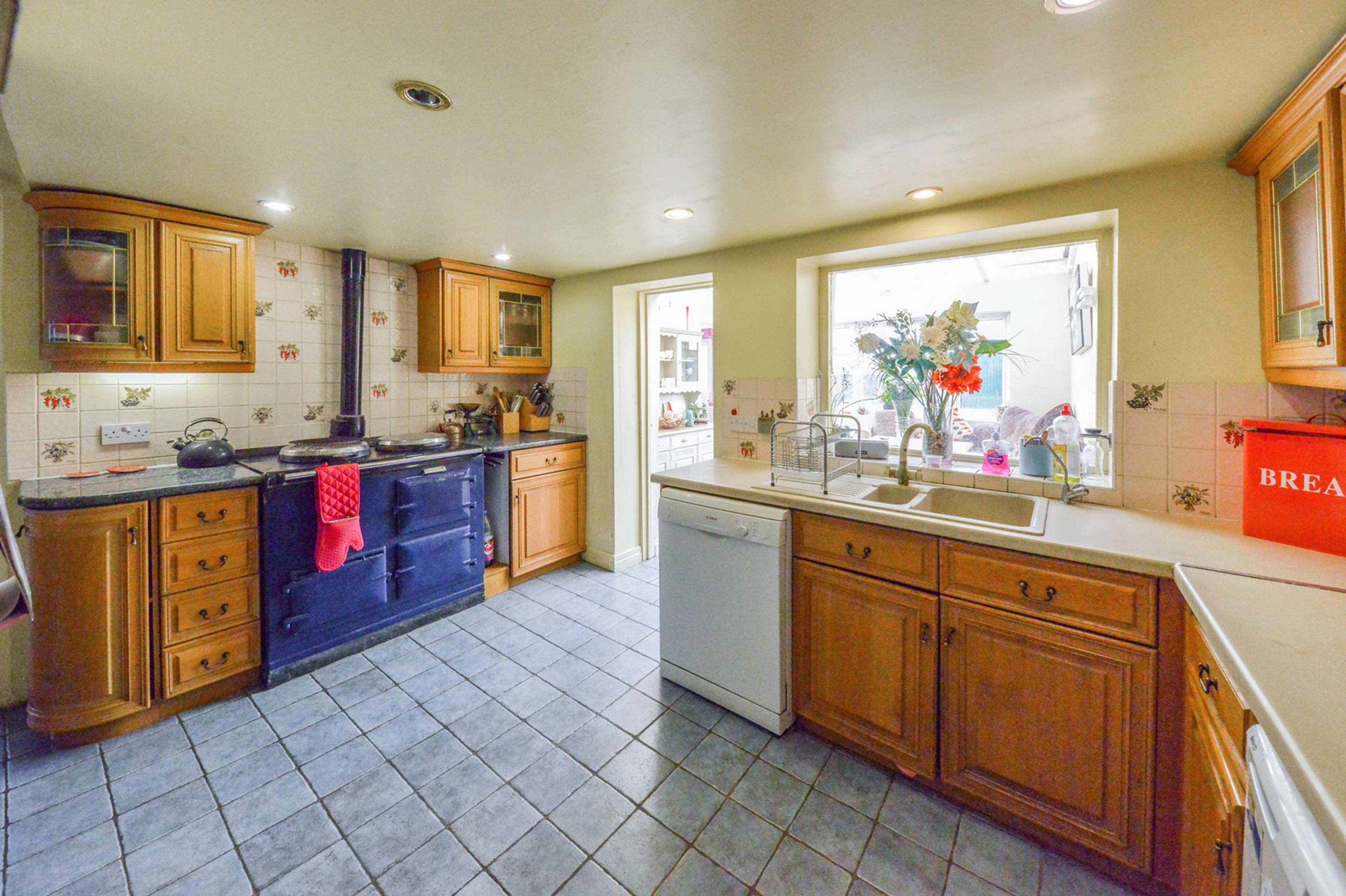 Kitchen/Breakfast