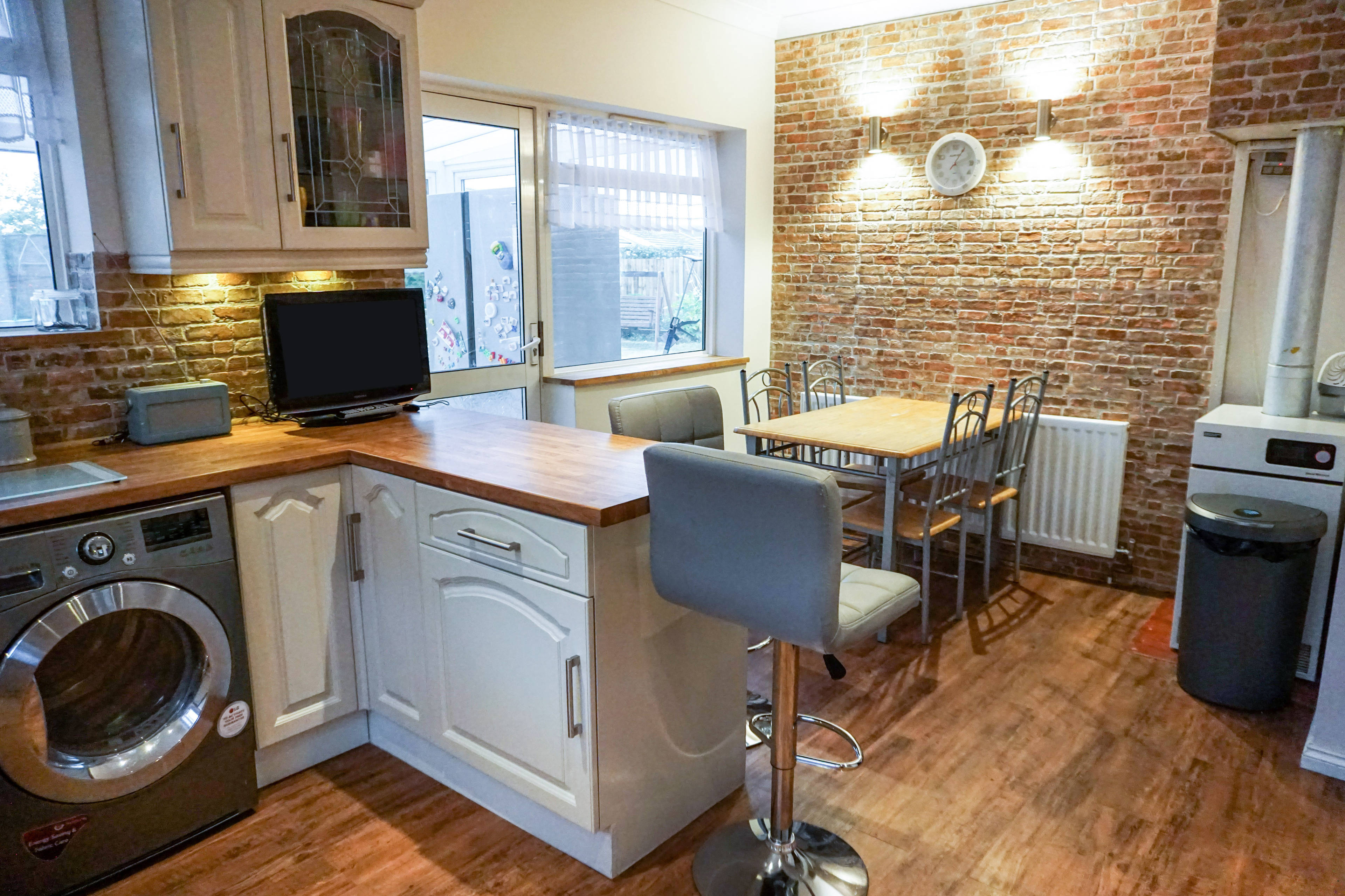 Kitchen/breakfast