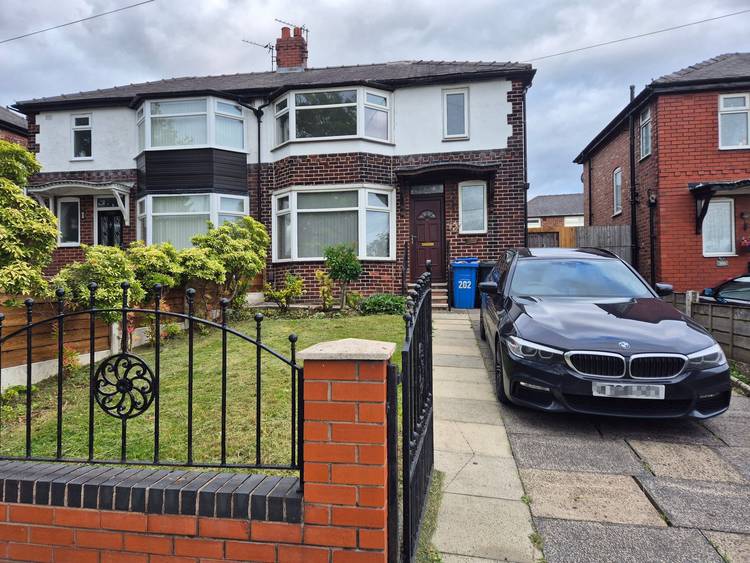 3 bedroom semi-detached house