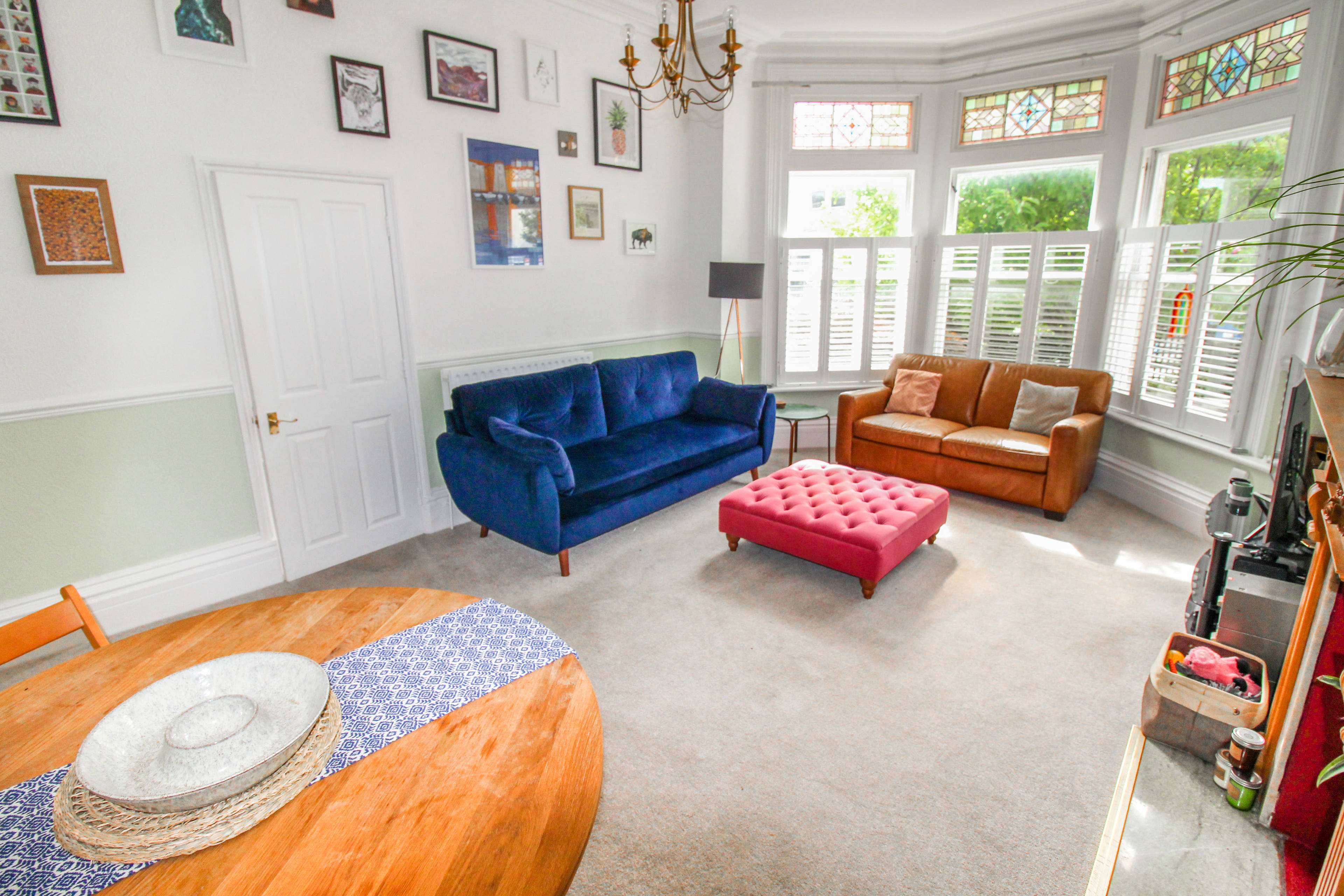 Lounge/Dining Room