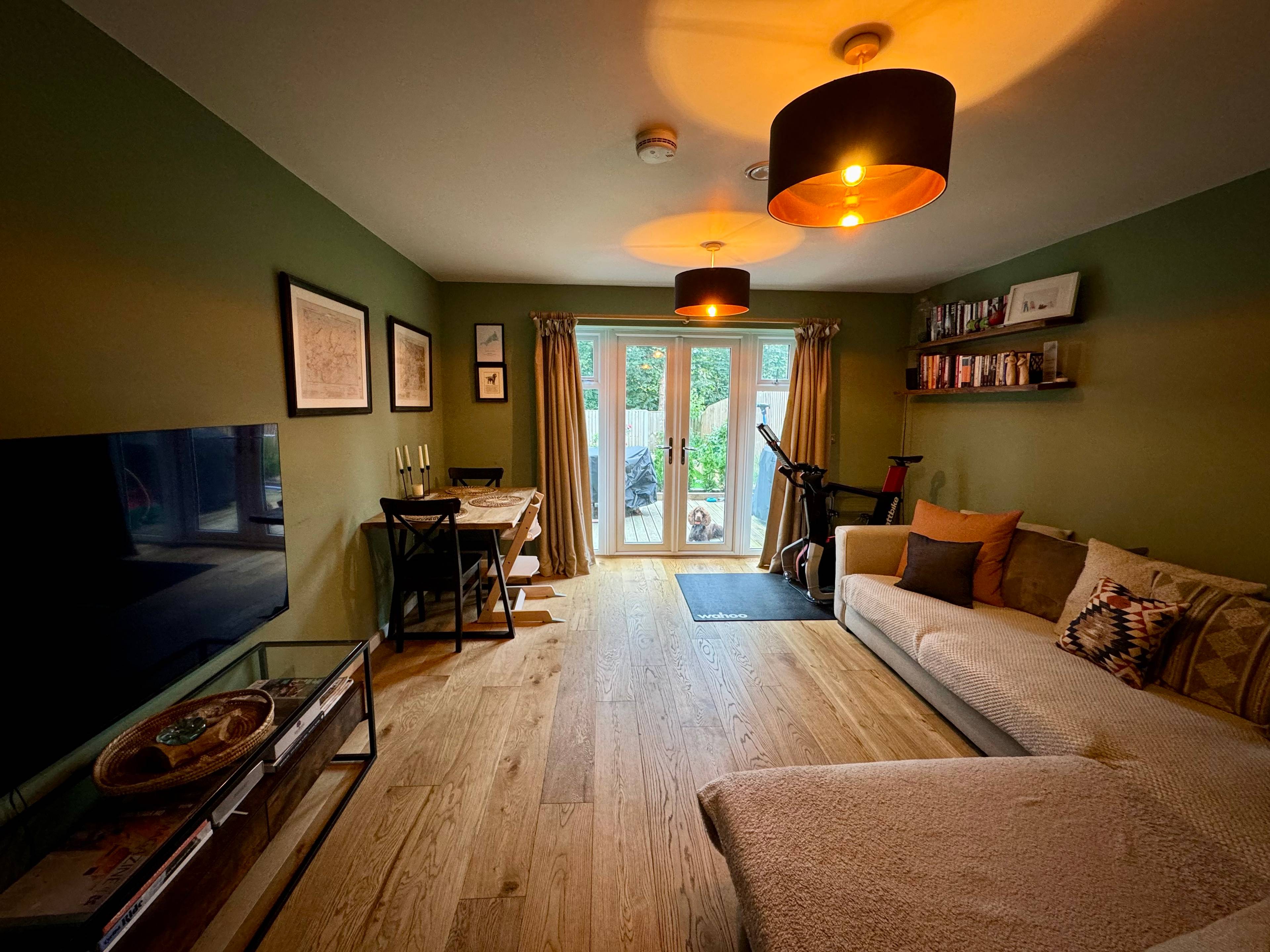 Lounge/Dining Room