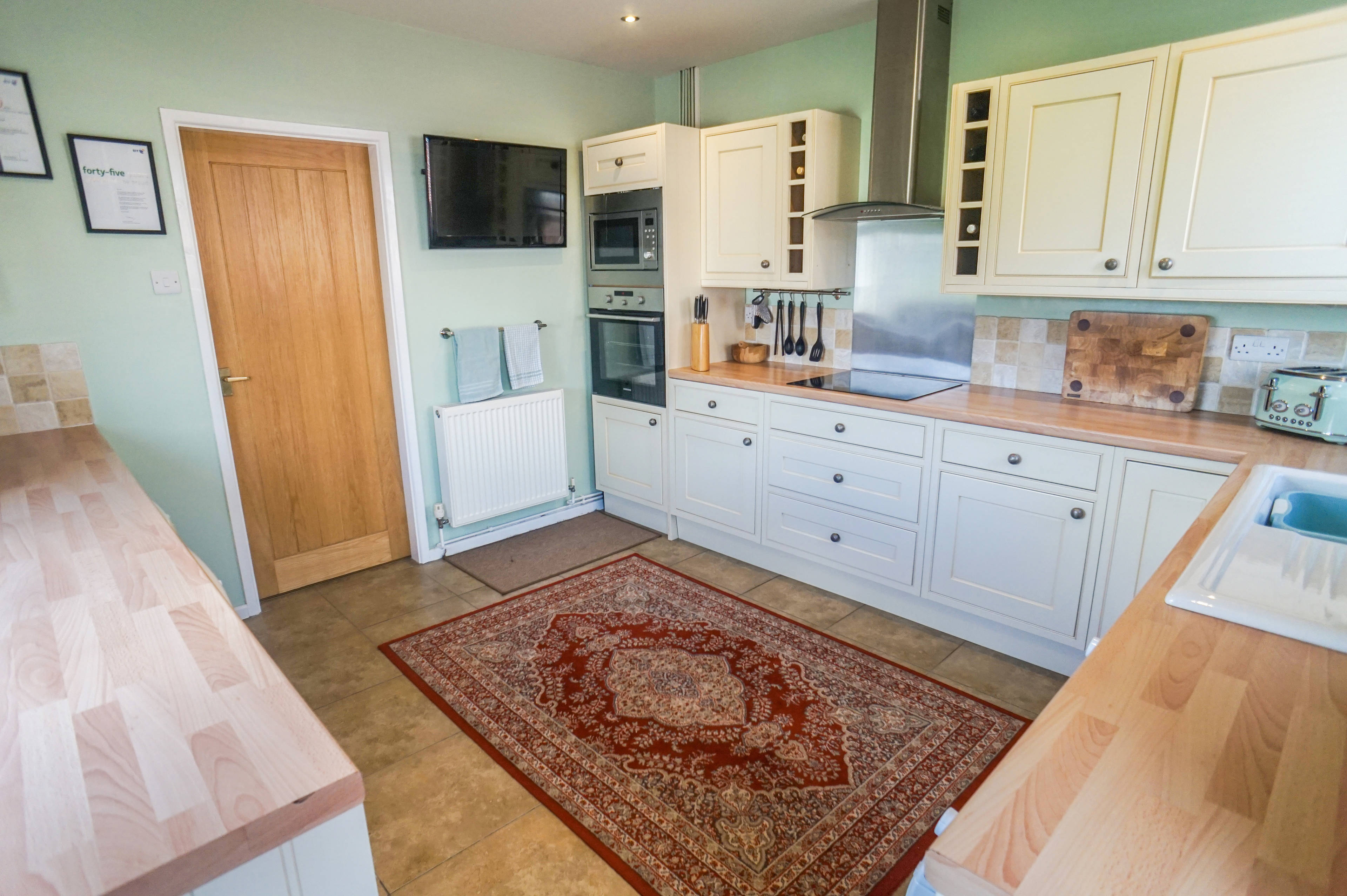 Kitchen/Breakfast