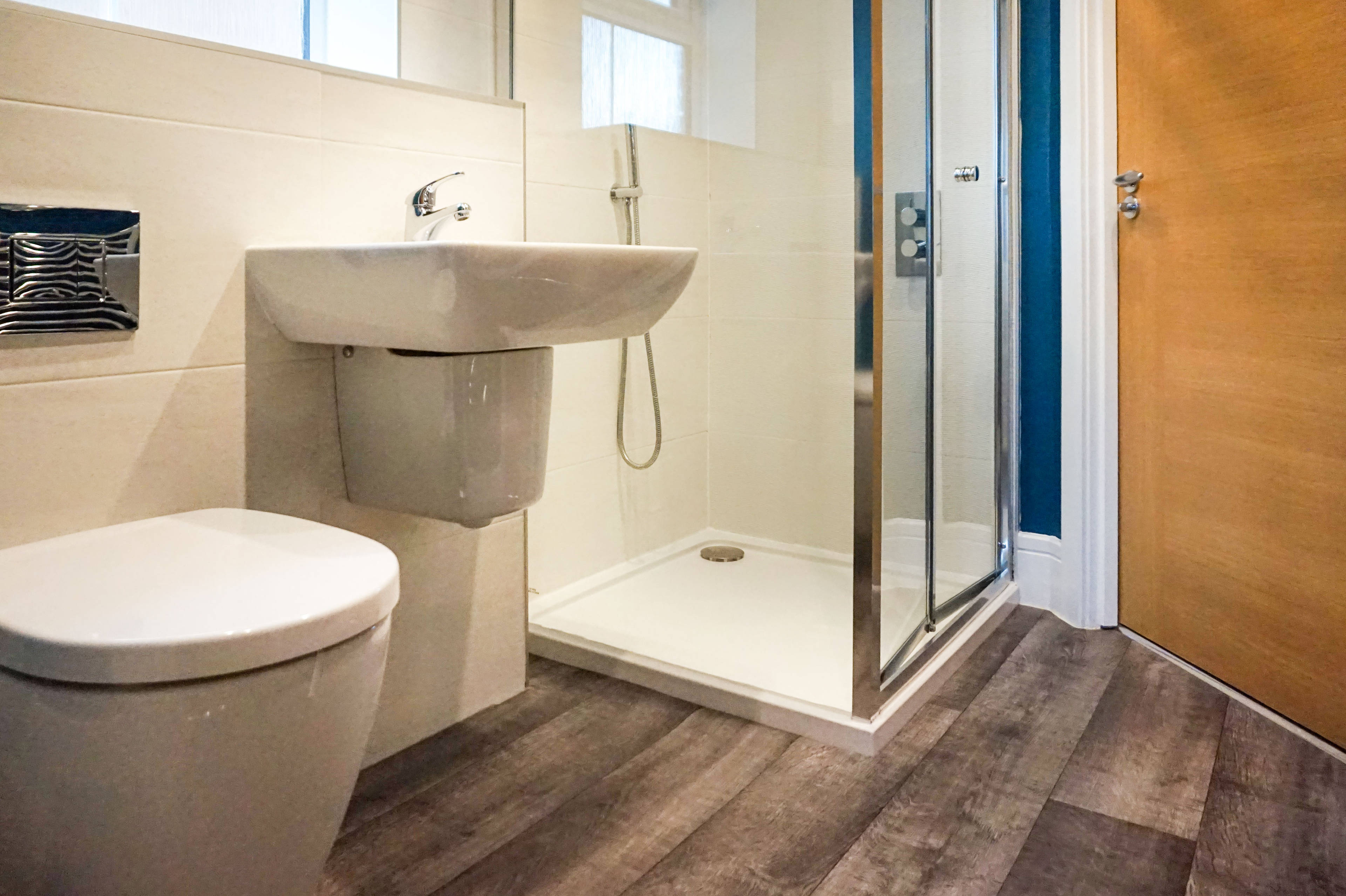 Jack & Jill En-suite