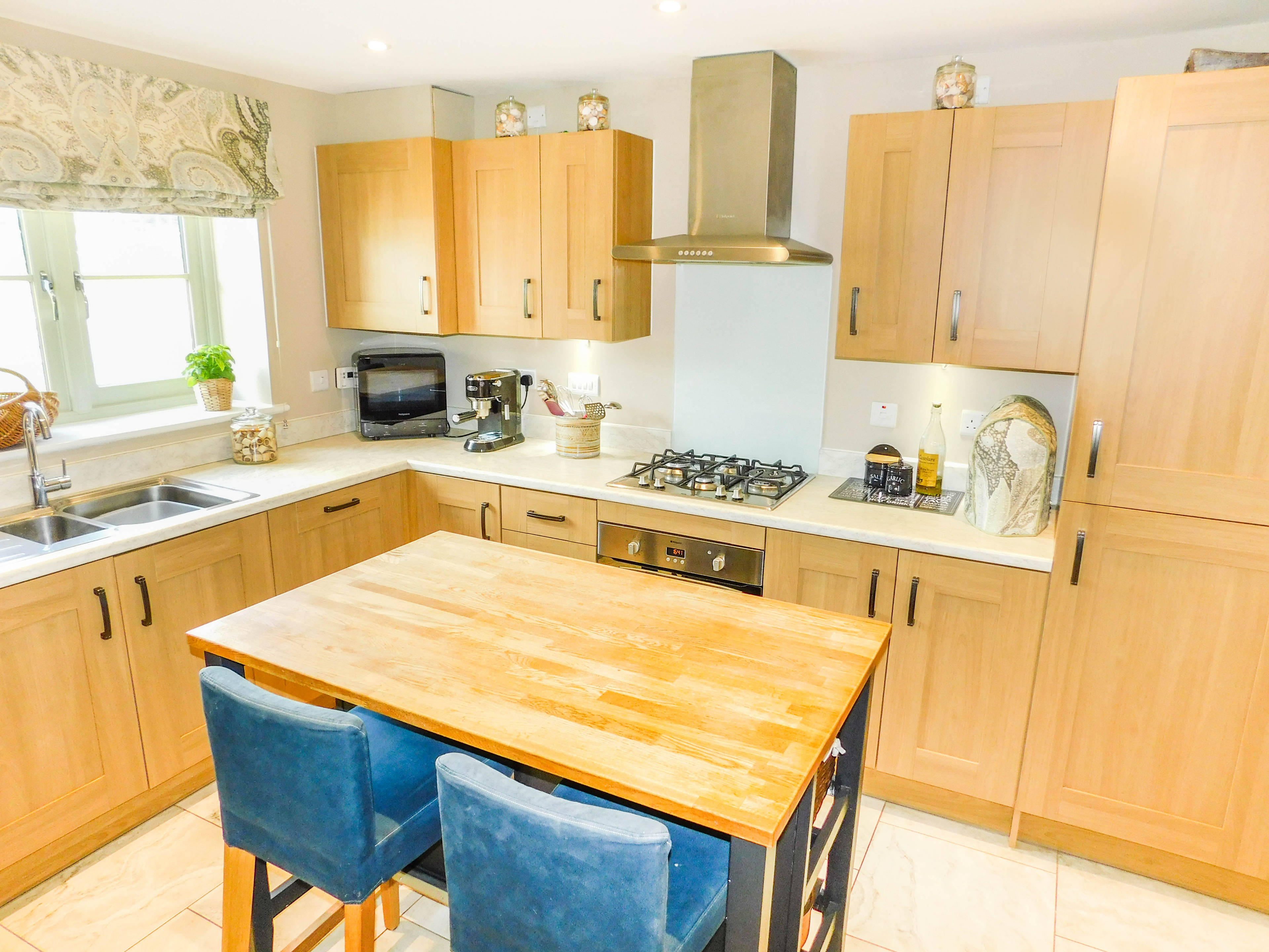 Kitchen/Breakfast