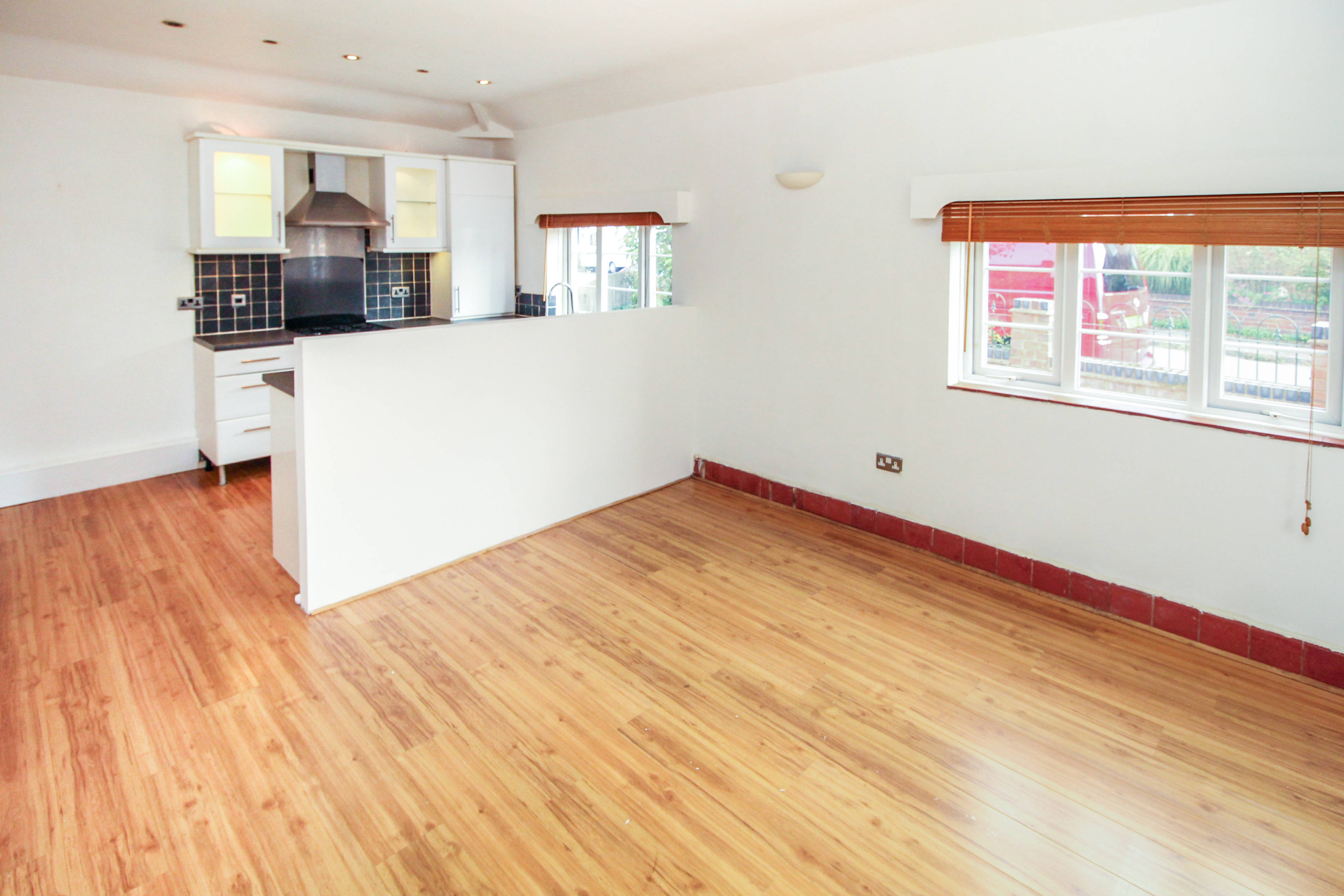 Lounge / Kitchen