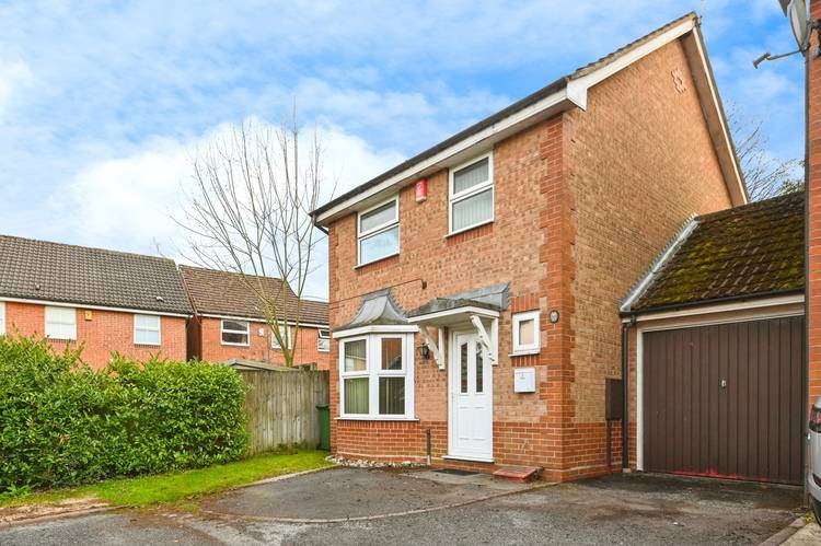 3 bedroom link detached house