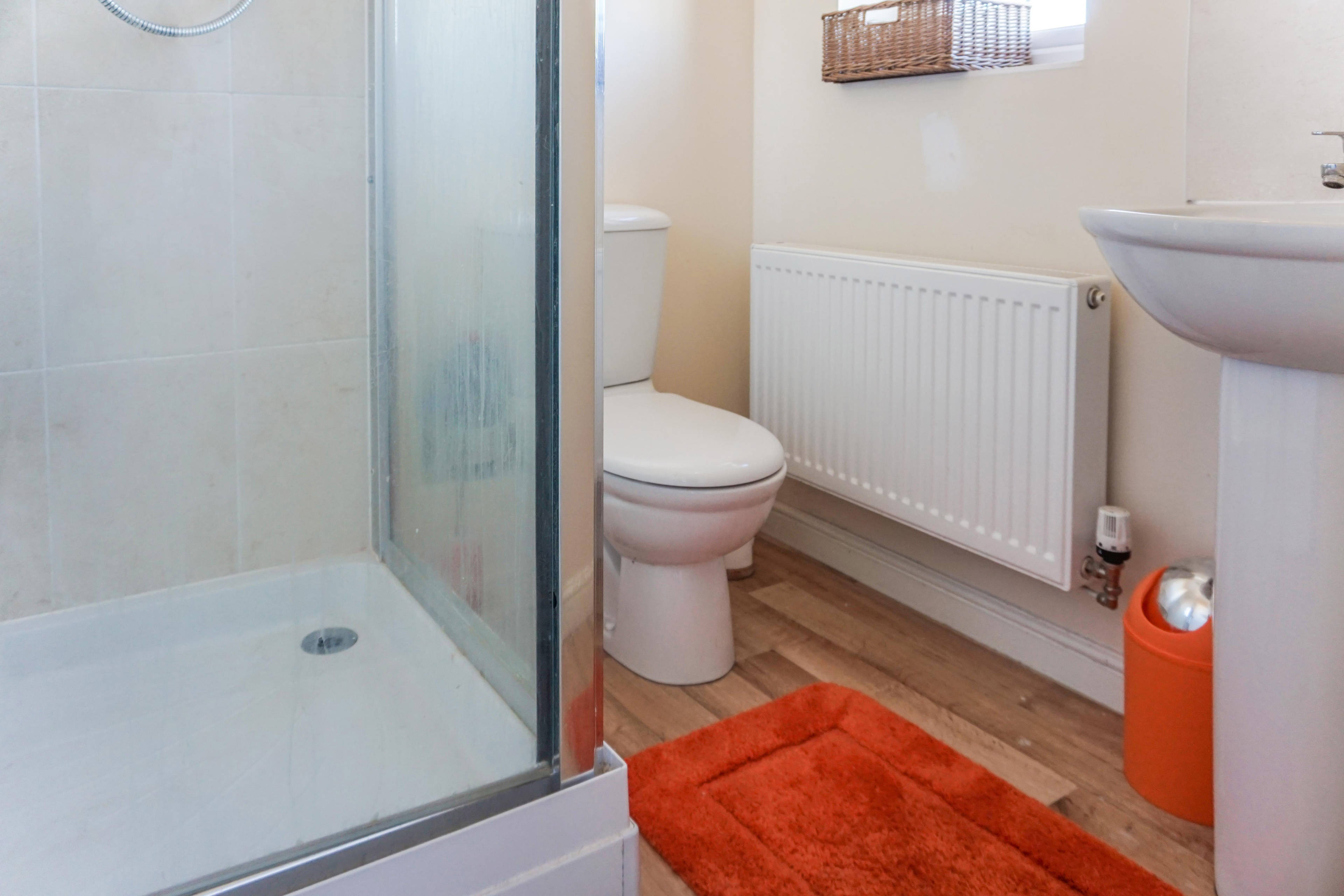 Master En-suite