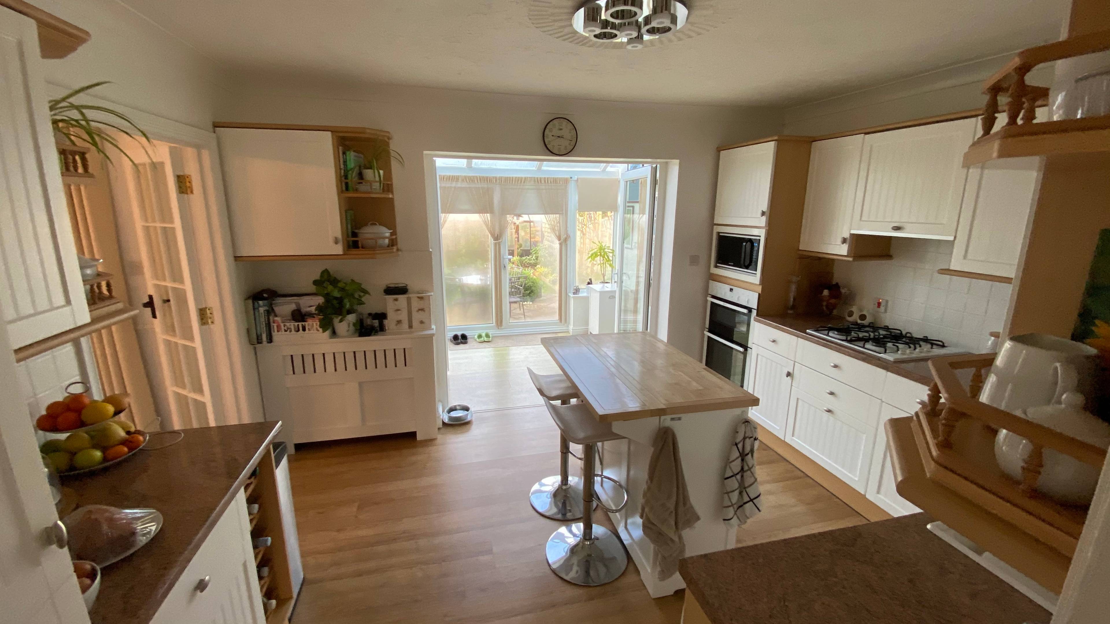 Kitchen/Breakfast