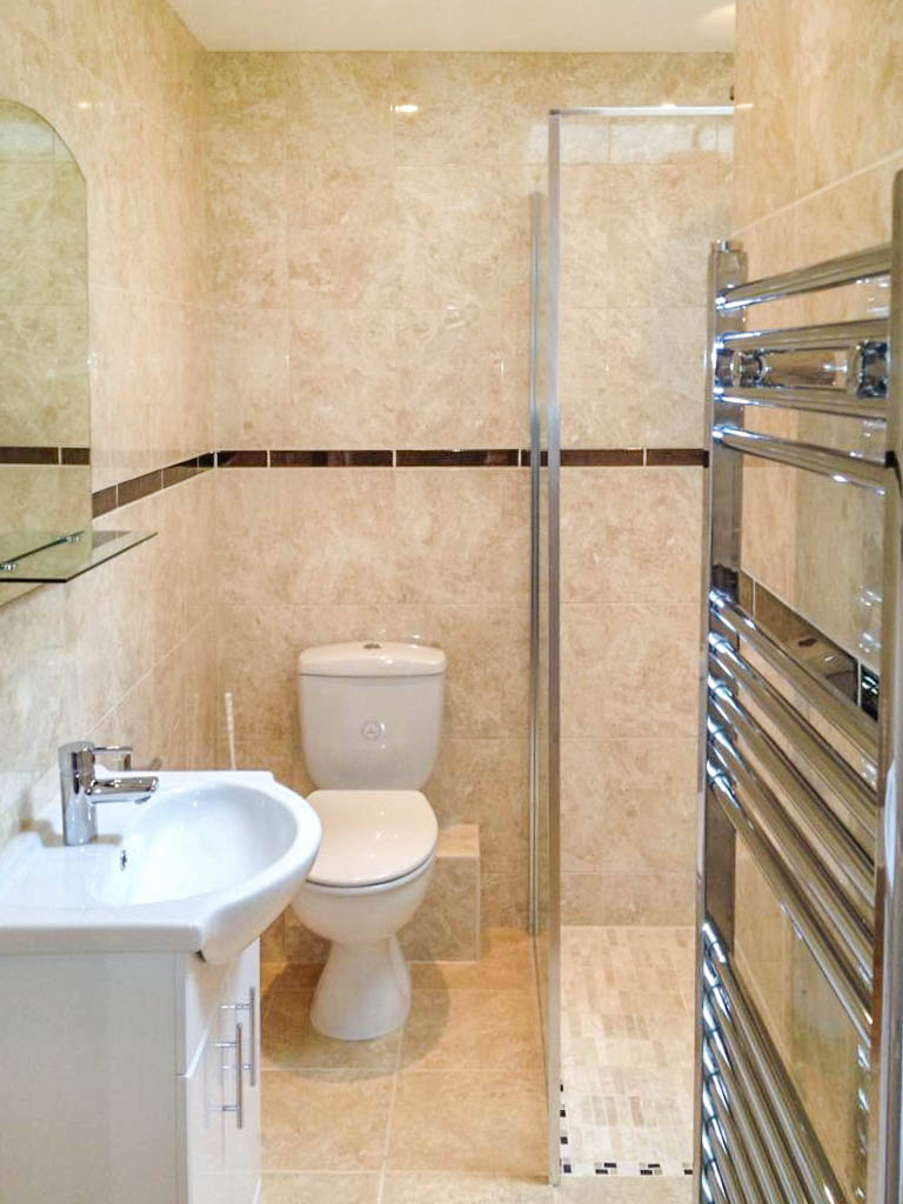 Annexe Shower Room