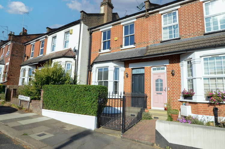 4 bedroom terraced house