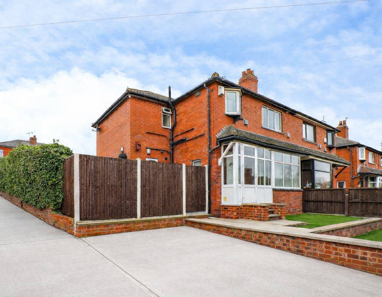 4 bedroom semi-detached house