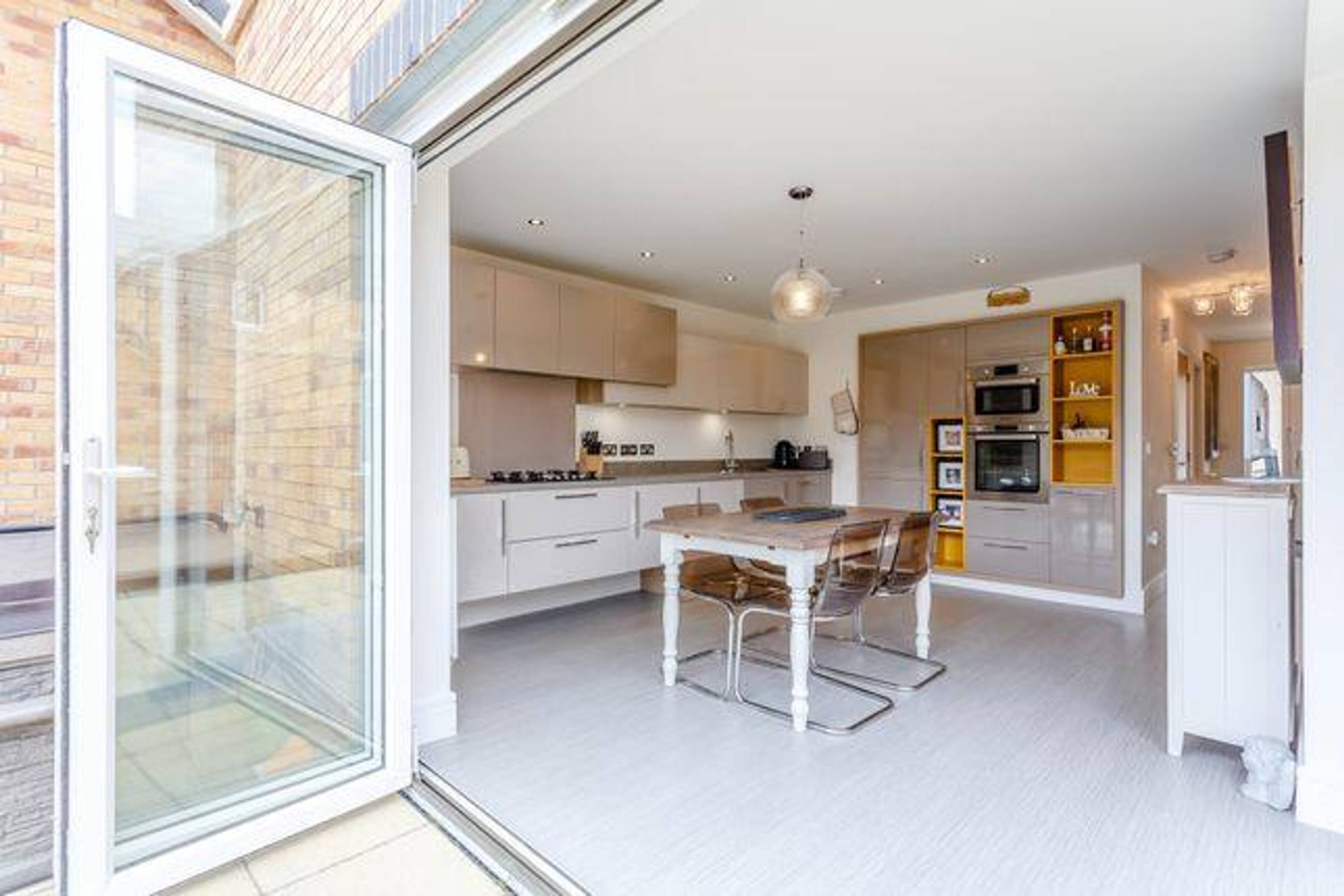 Kitchen/Dining Room