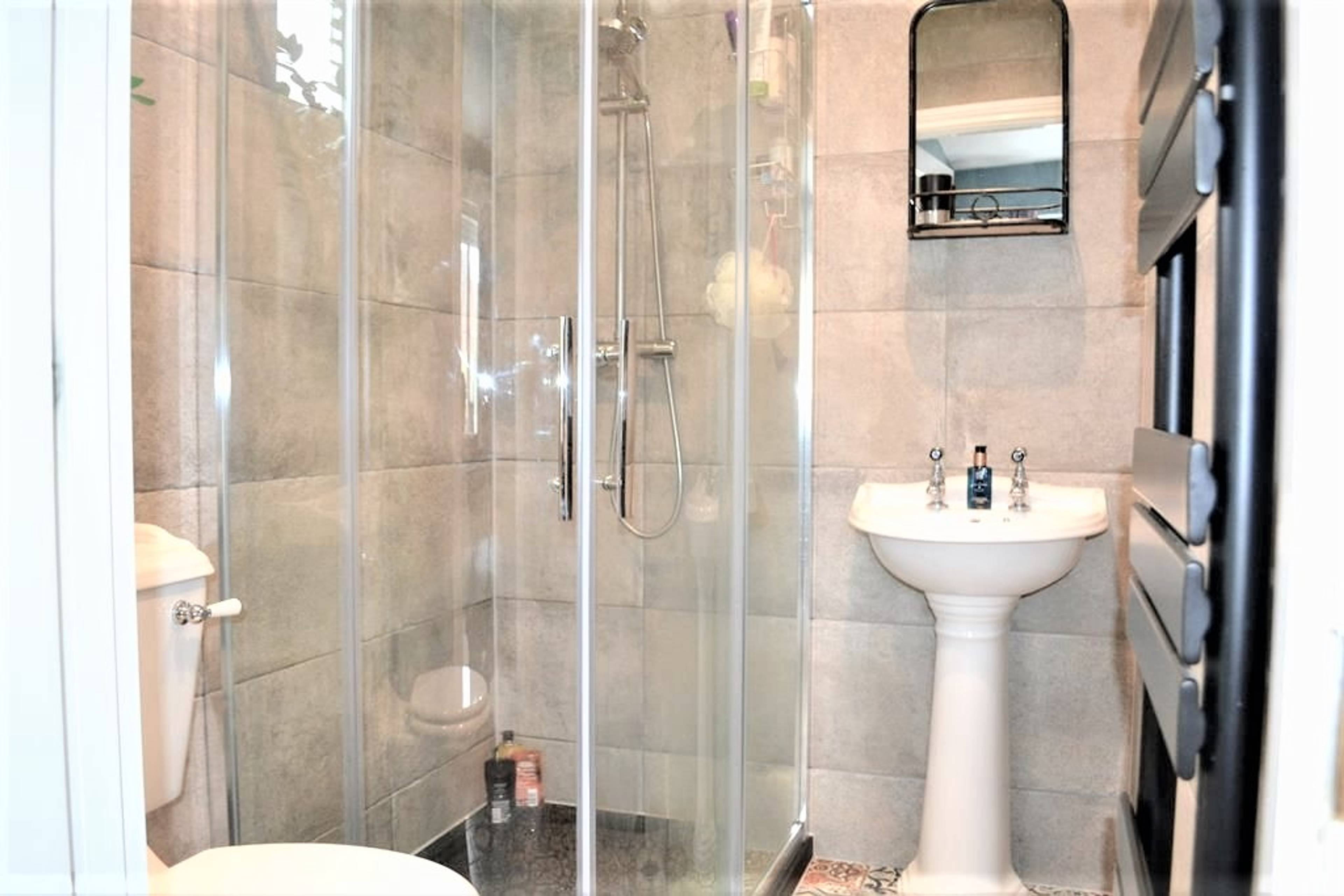 Master En-suite