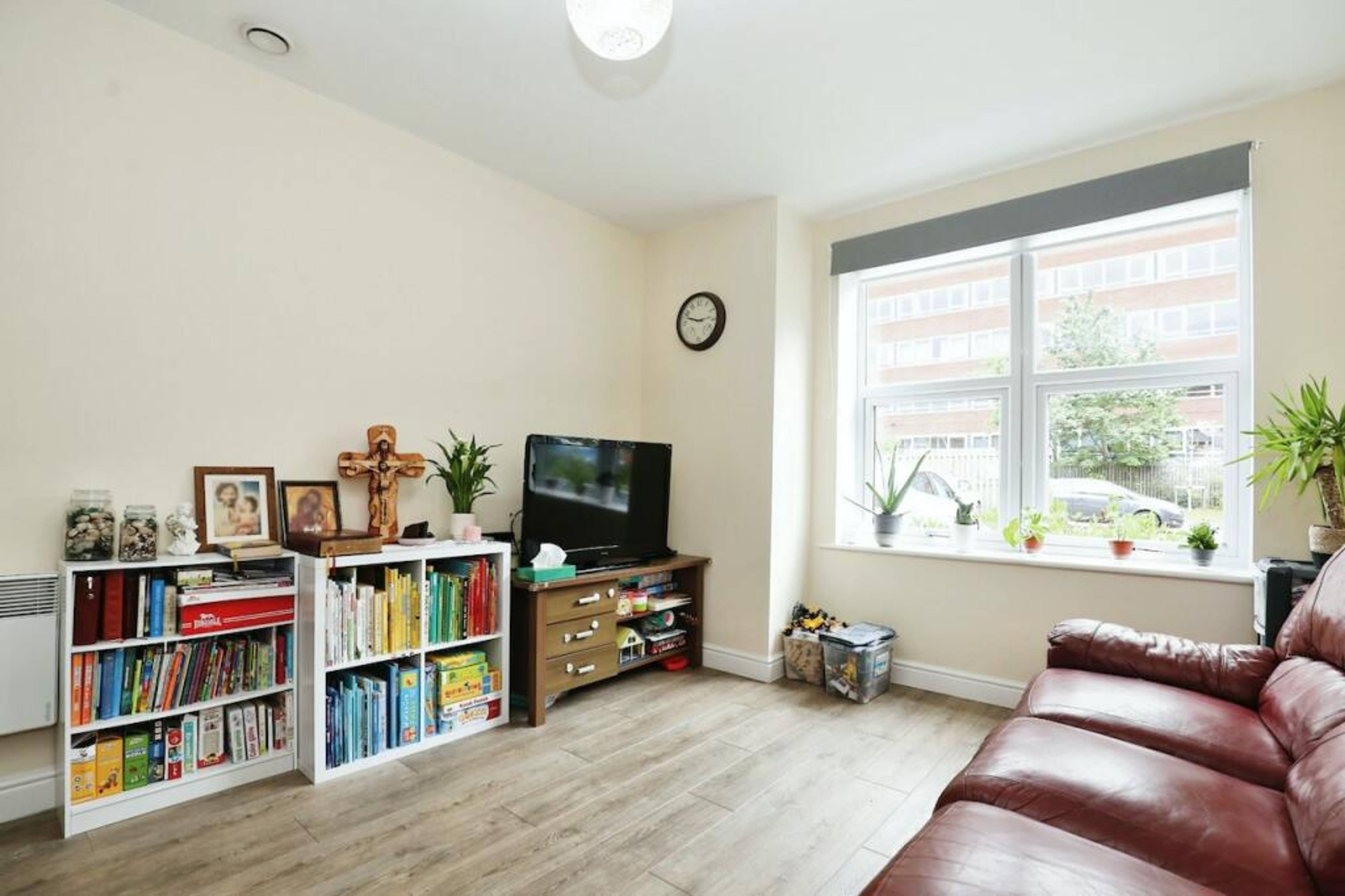 Lounge / Kitchen
