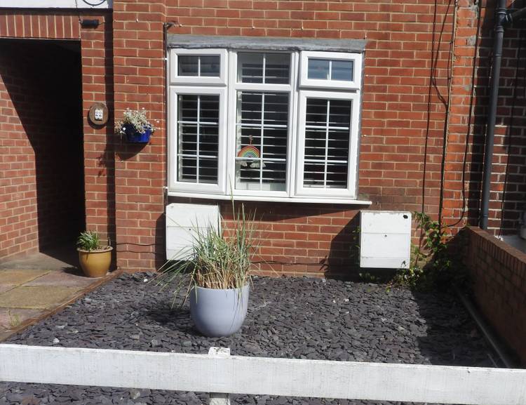 1 bedroom ground floor flat