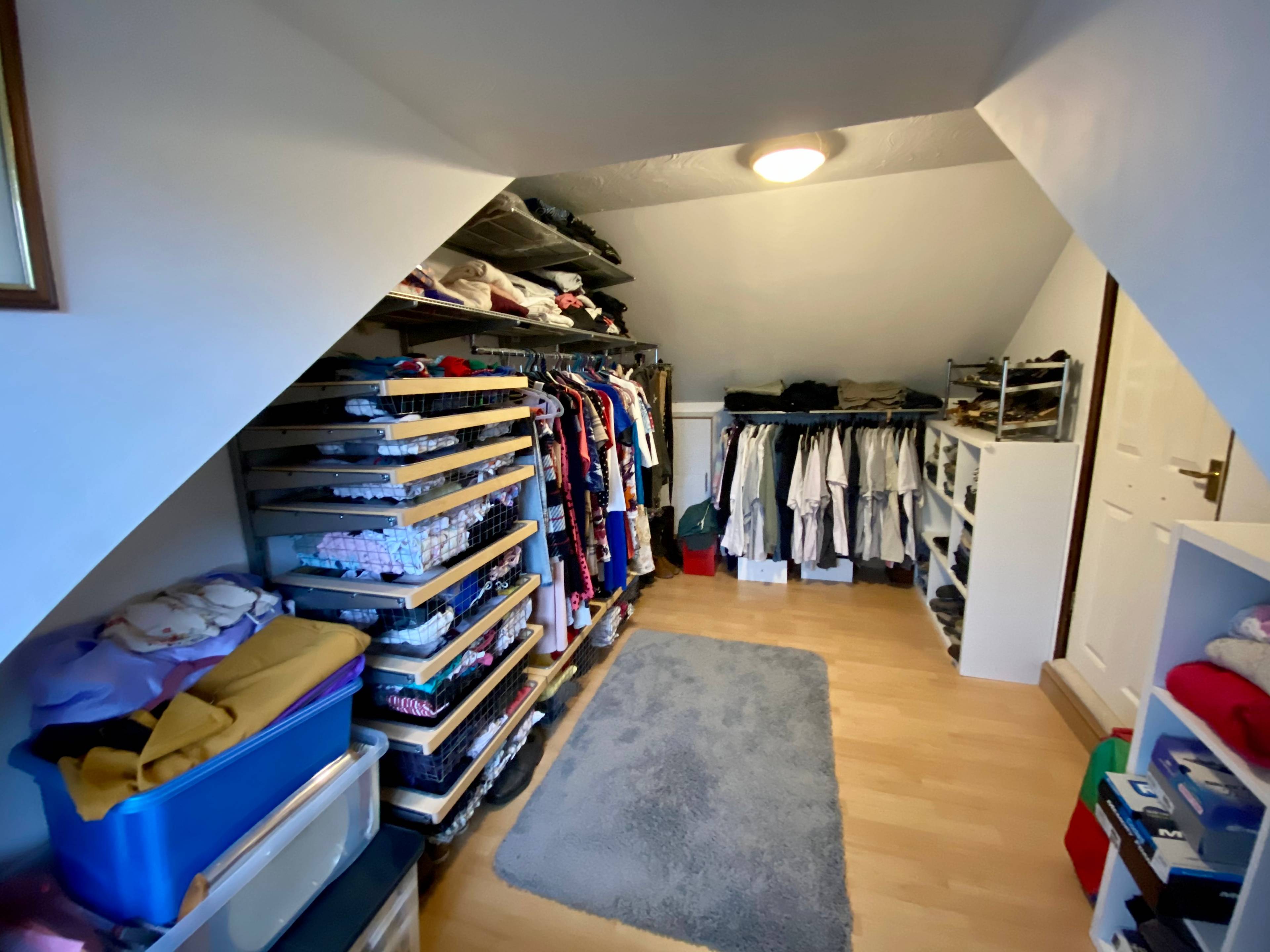Walk-in Wardrobe