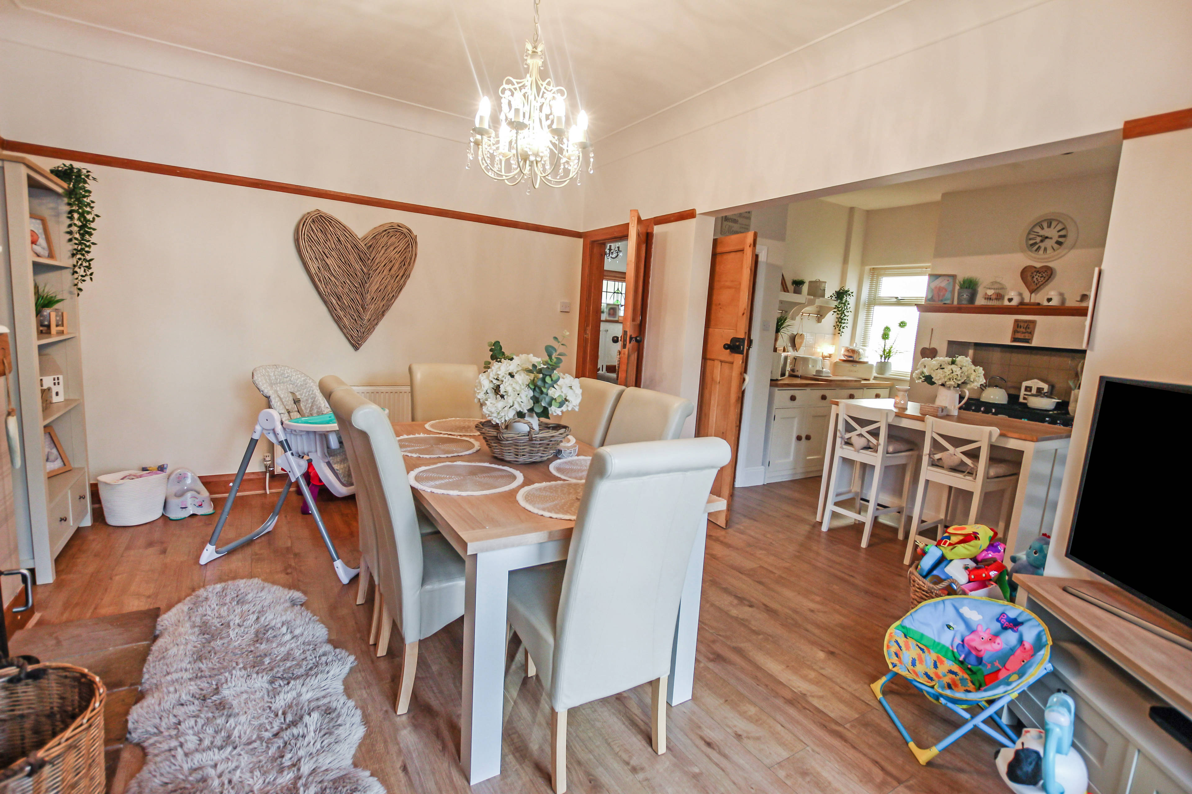 Kitchen/Dining Room
