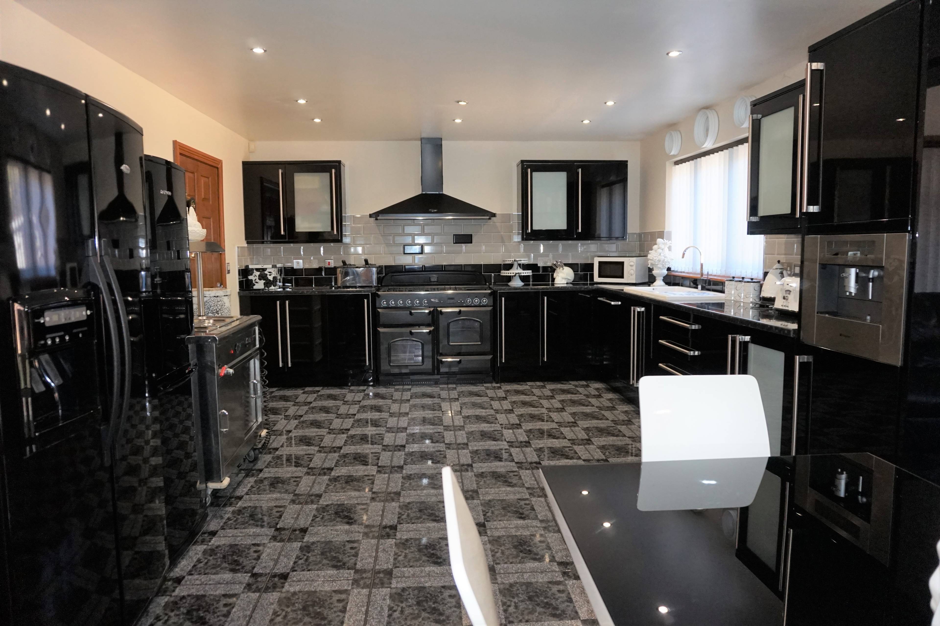 Kitchen / Diner