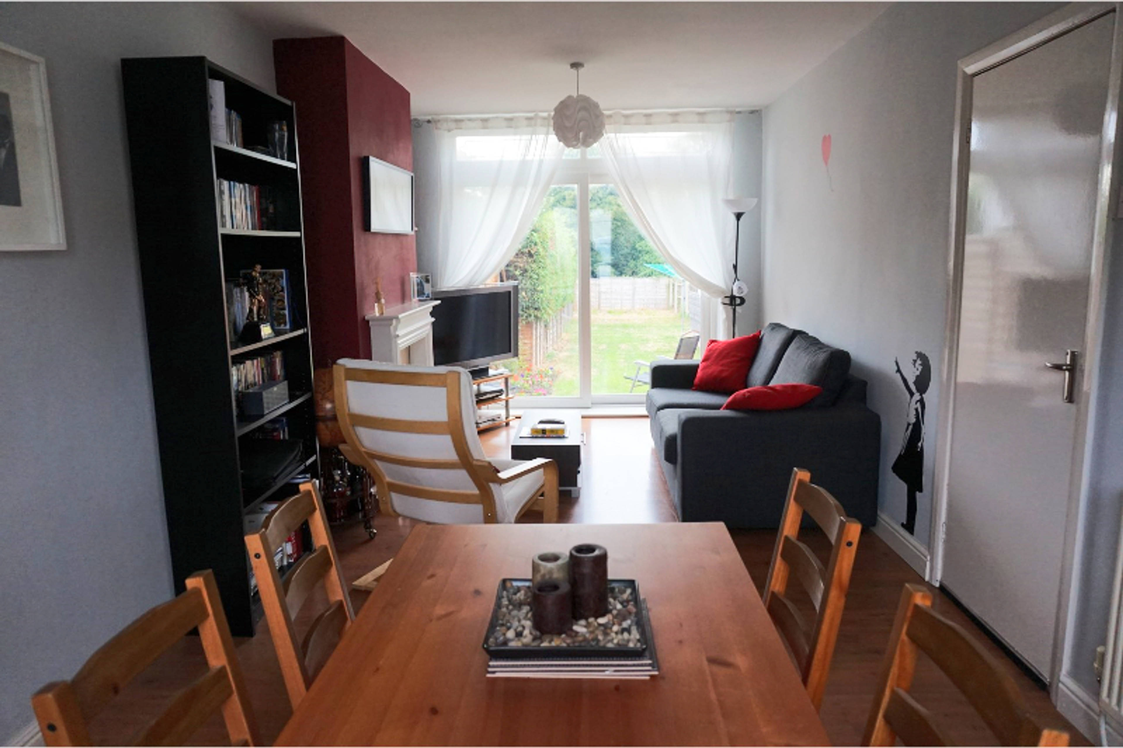Lounge/Dining Room