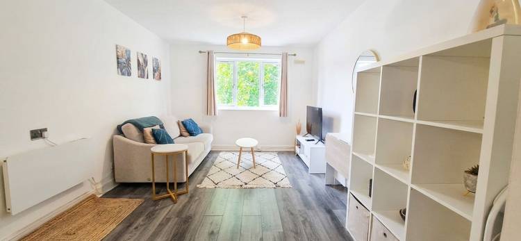 1 bedroom flat