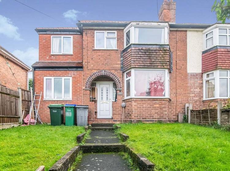 5 bedroom semi-detached house