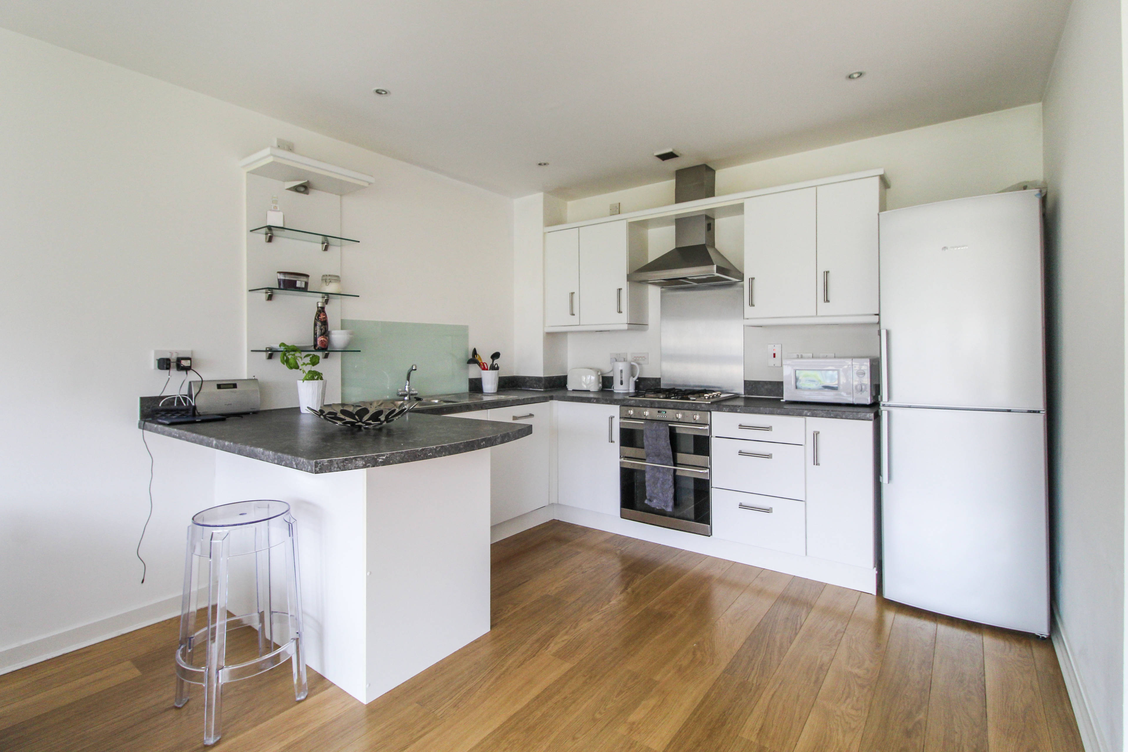 Lounge / Kitchen