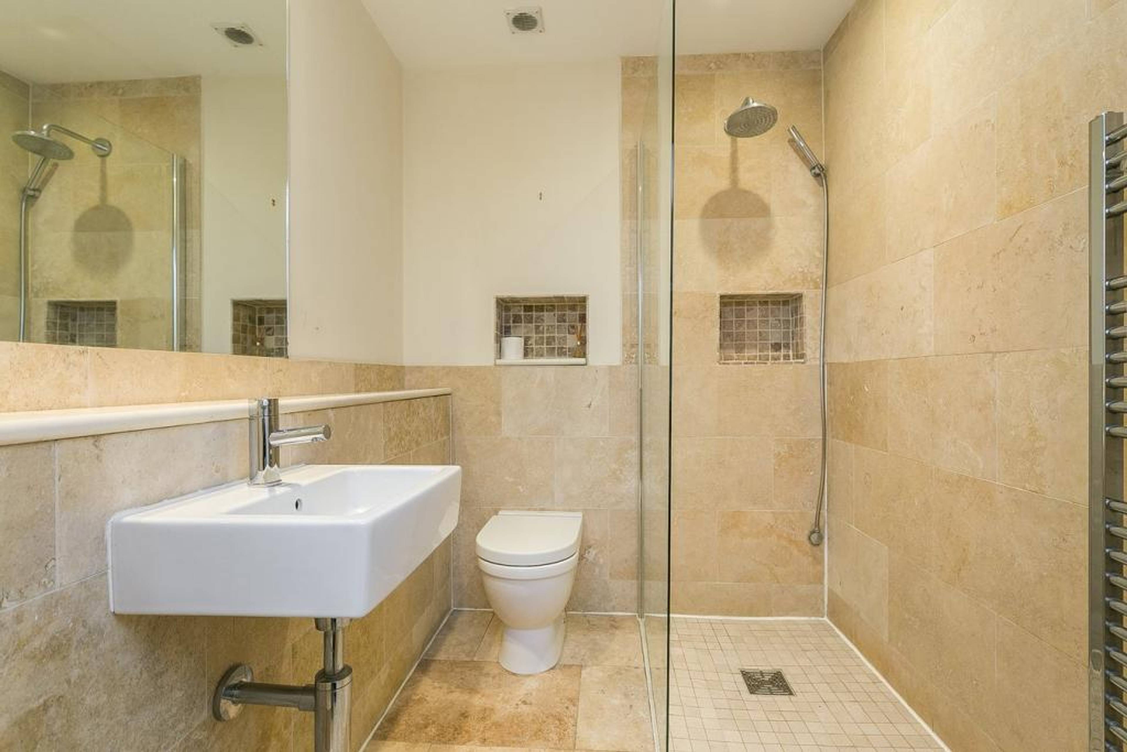 Master En-suite