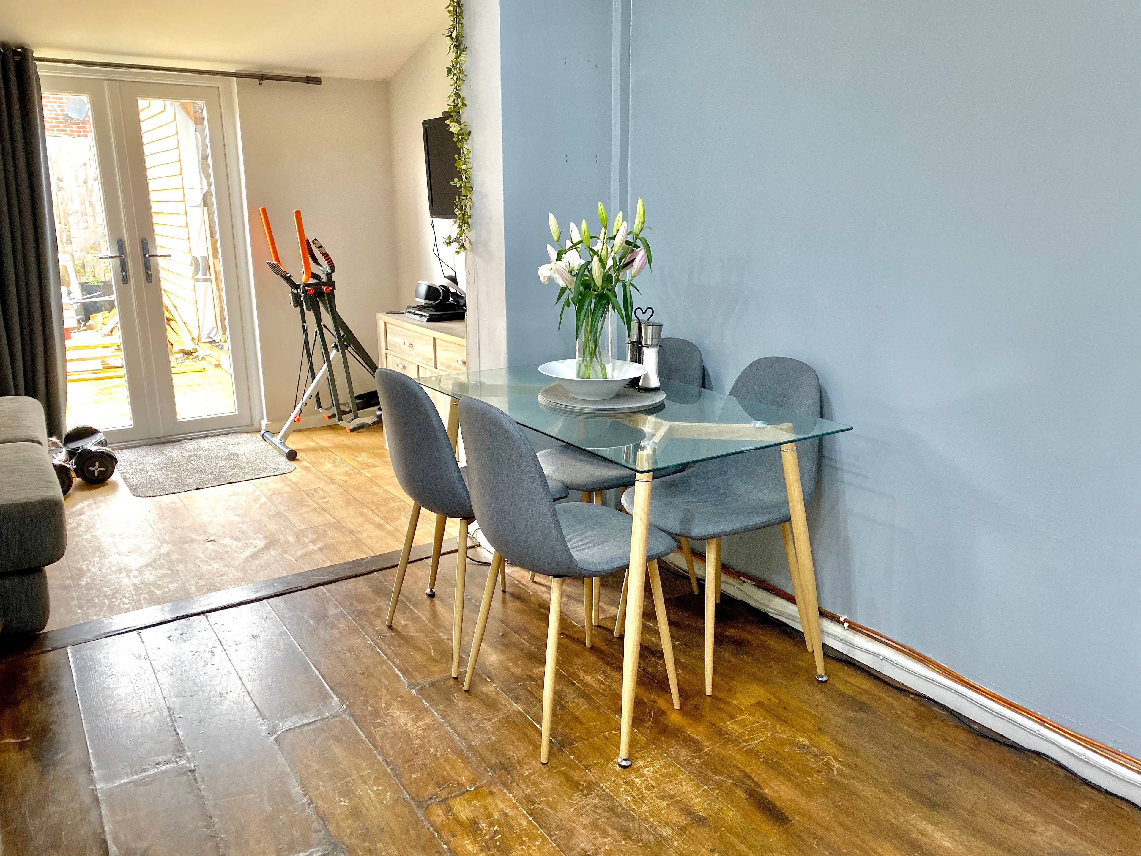 Kitchen/Dining Room