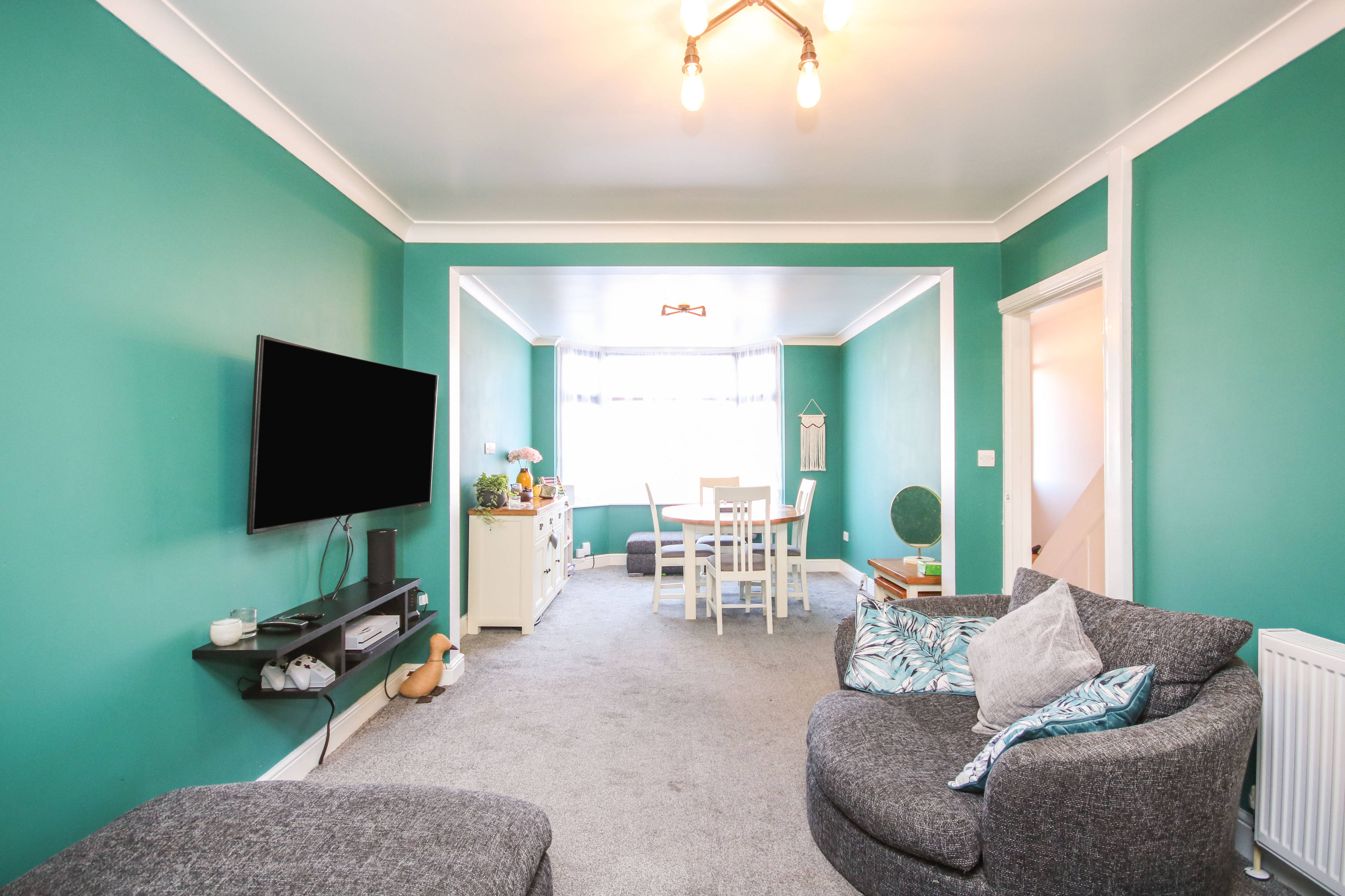 Lounge/Dining Room