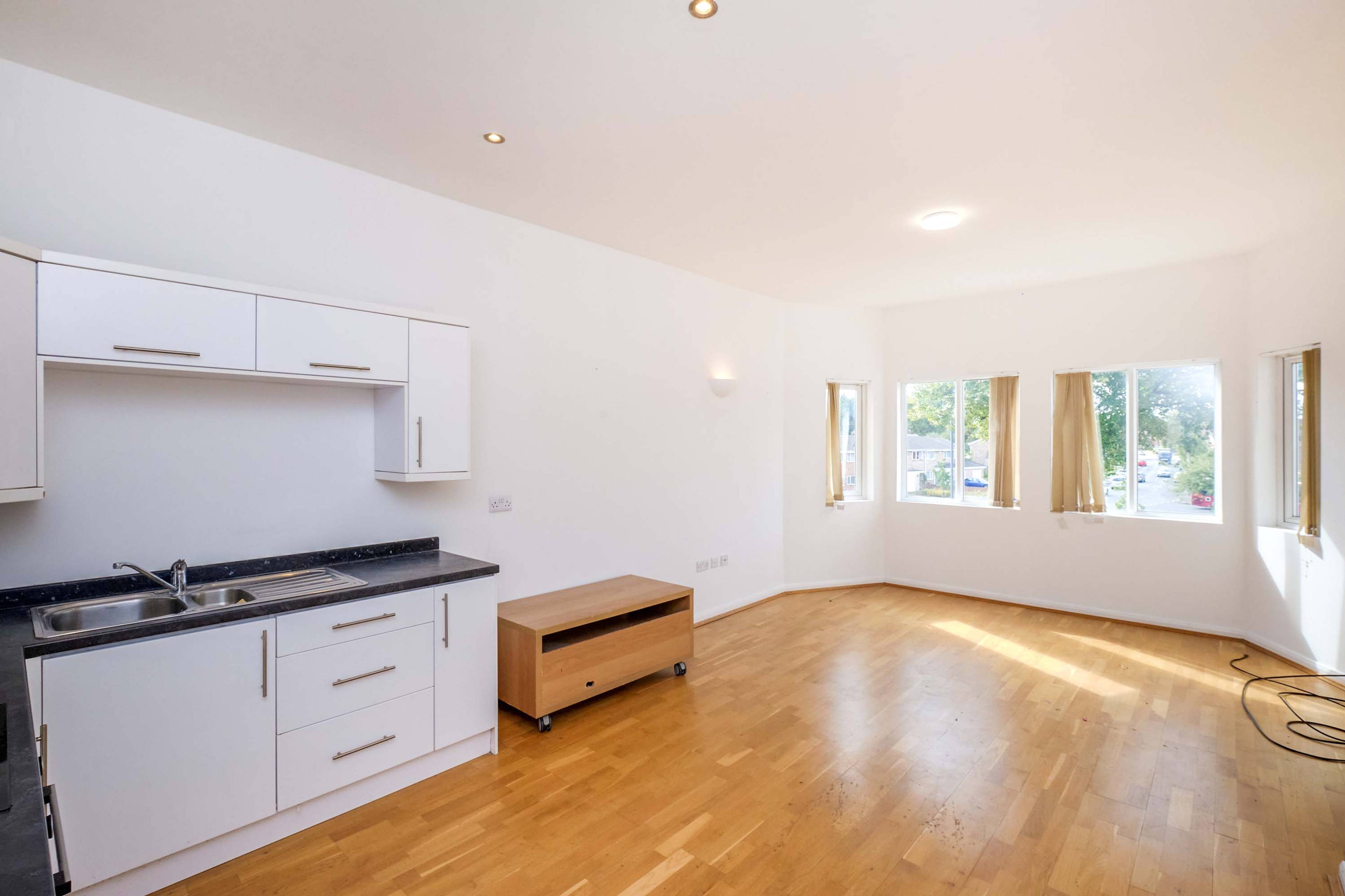 Lounge / Kitchen